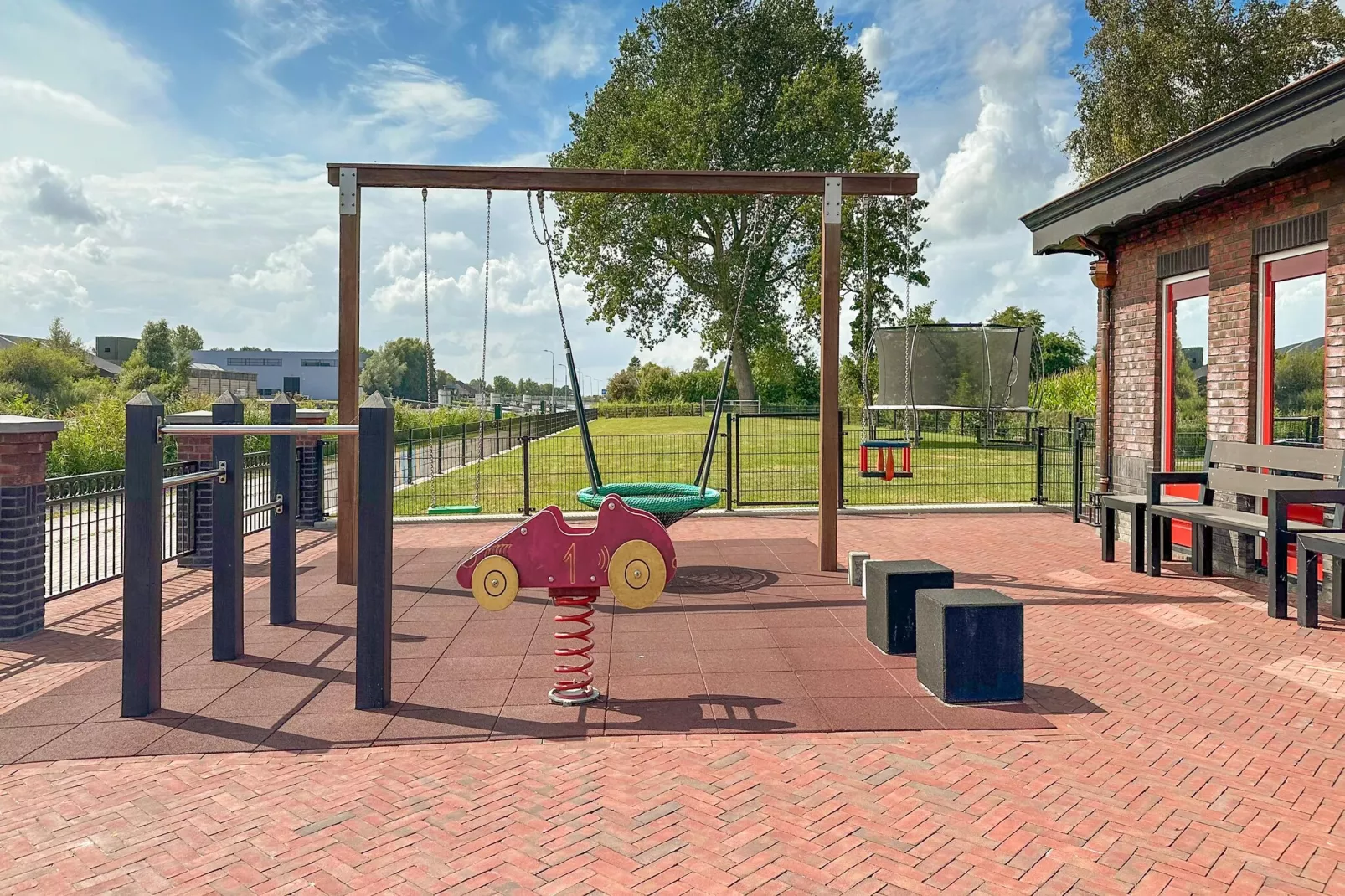 It Simmerhuske-Faciliteiten