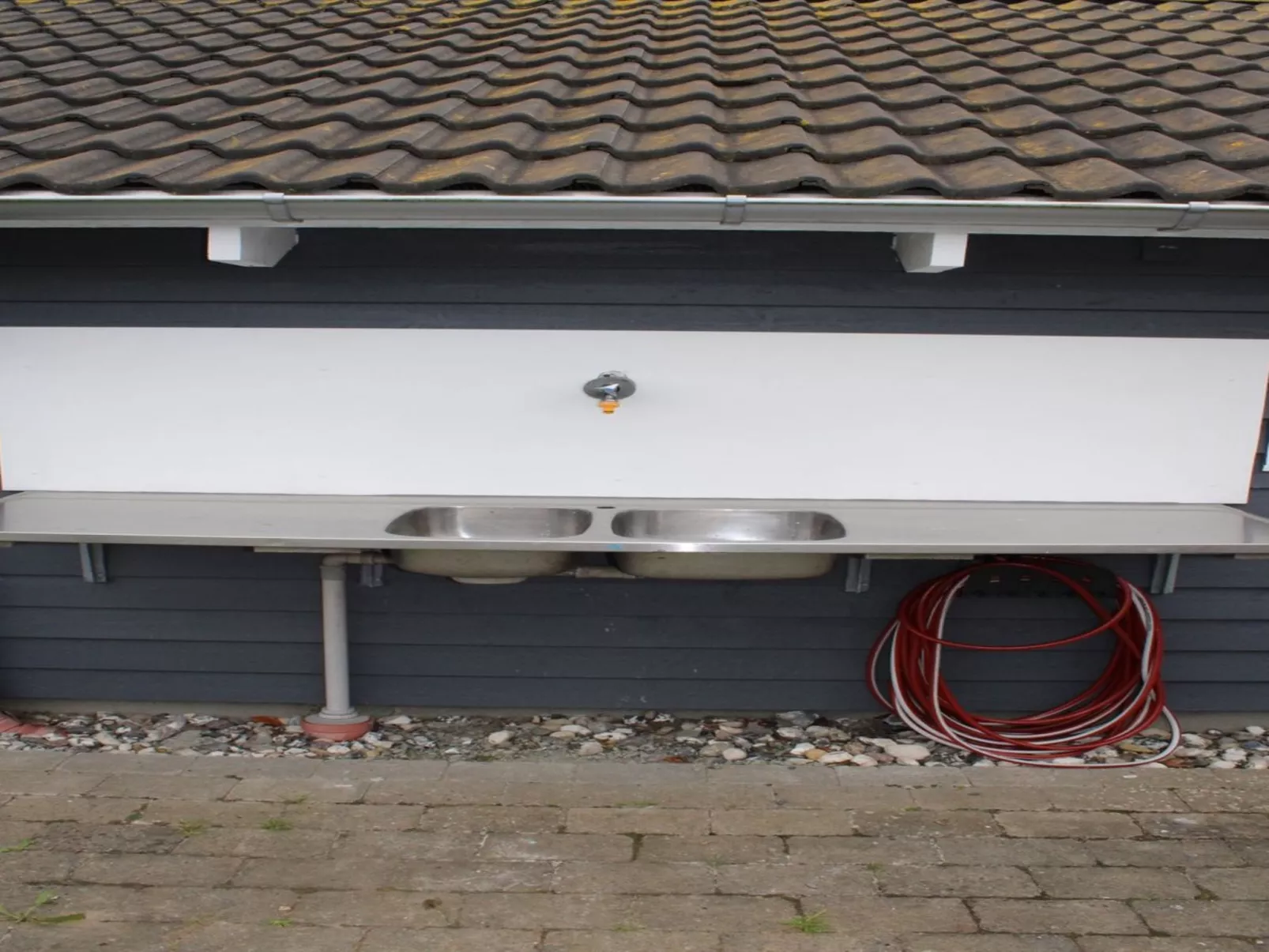 "Edzard" - 800m from the sea