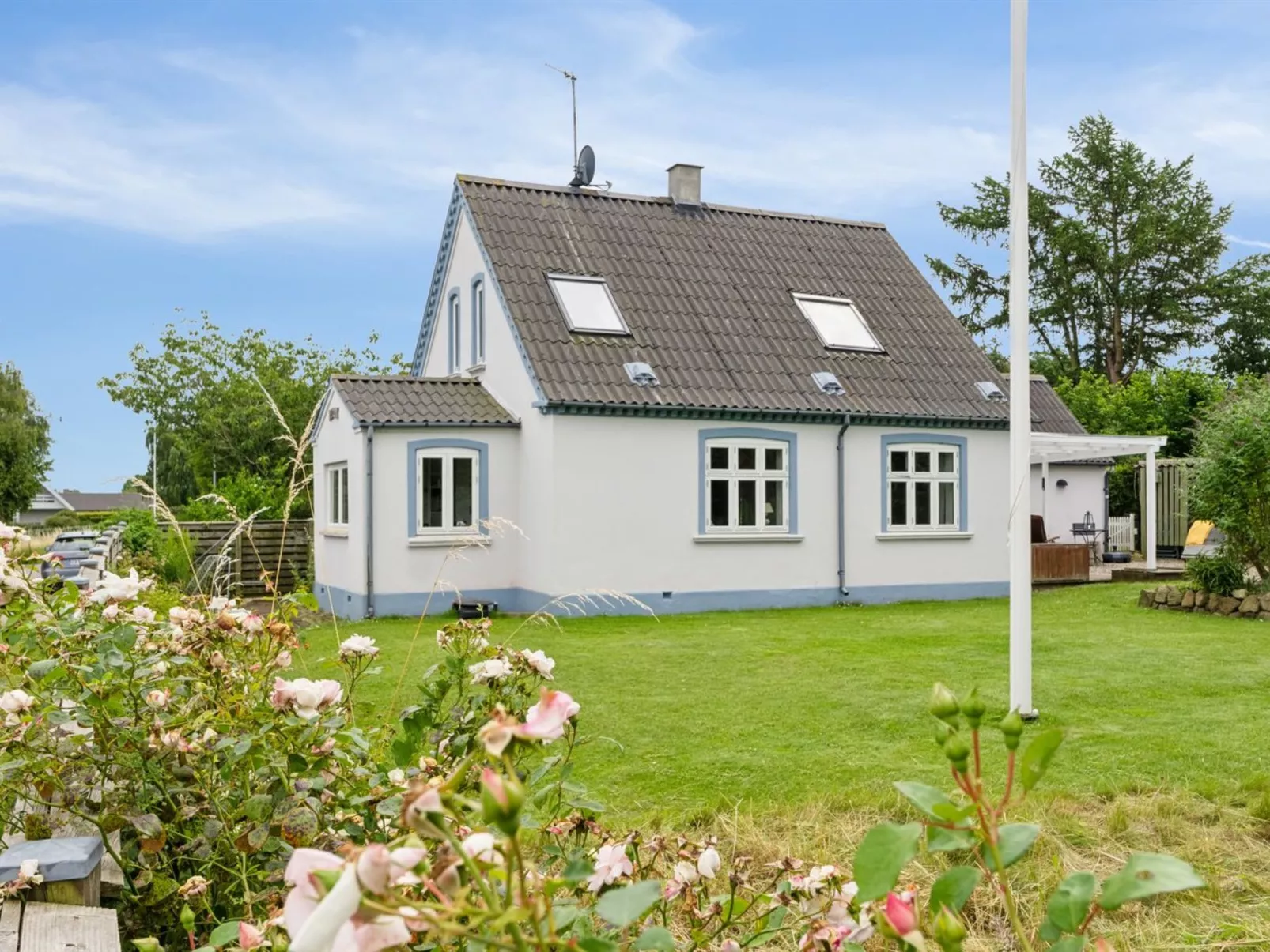 "Keyla" - 2.3km from the sea