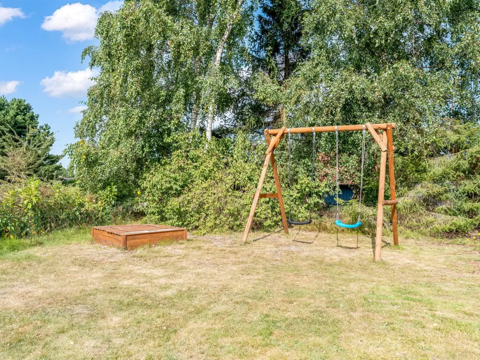 "Arnsten" - 900m from the sea