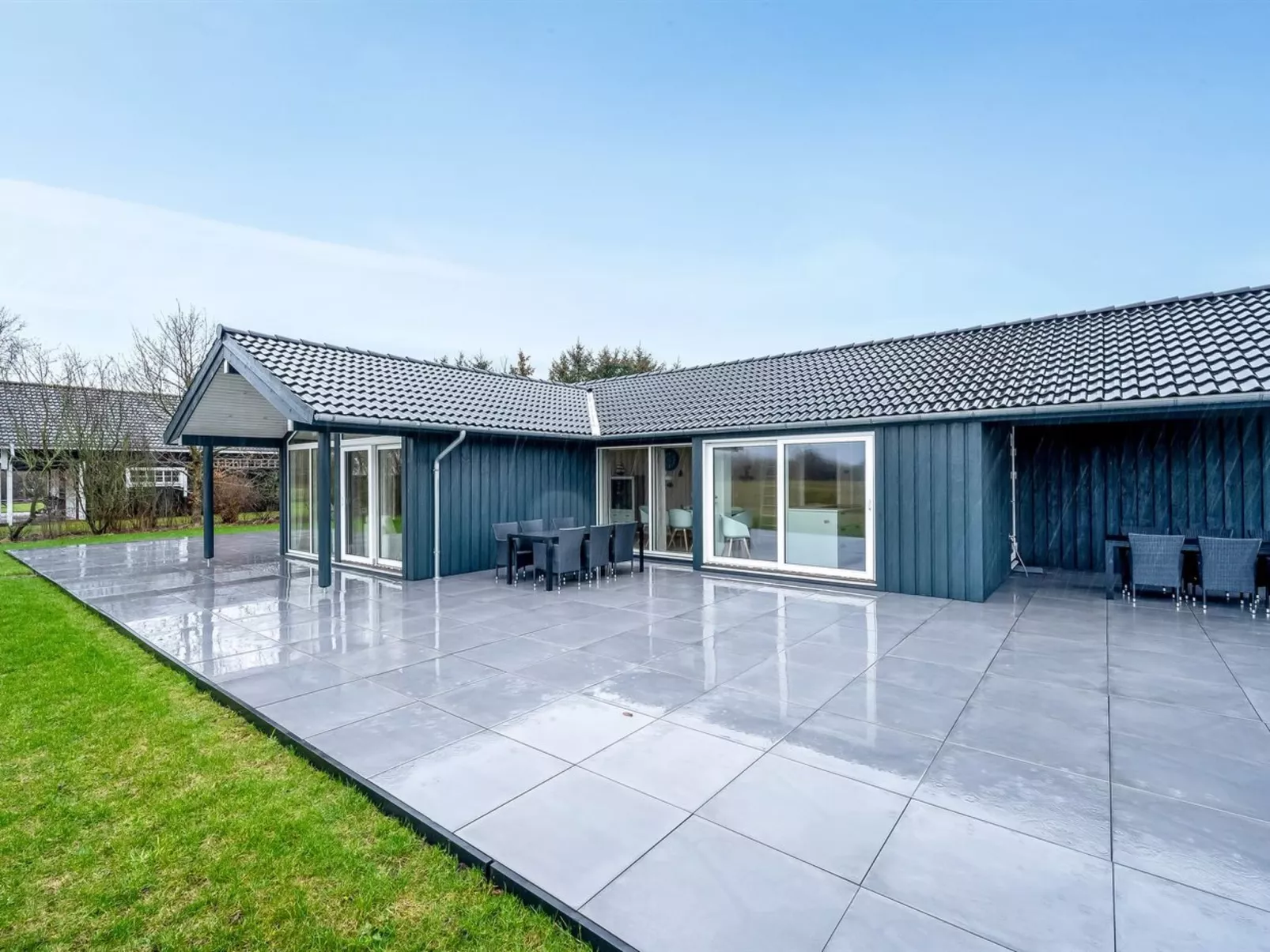 "Corina" - 850m to the fjord