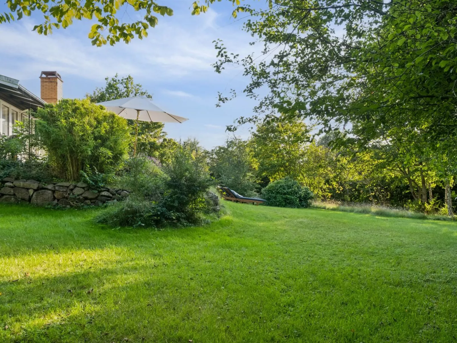 "Awenita" - 250m from the sea