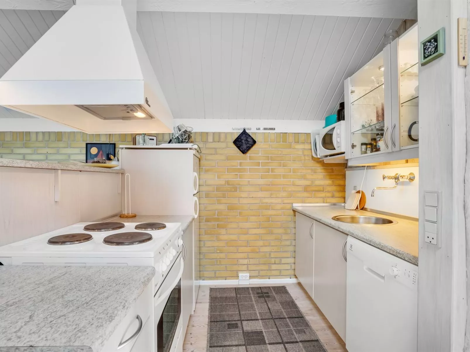 "Hedde" - 100m from the sea