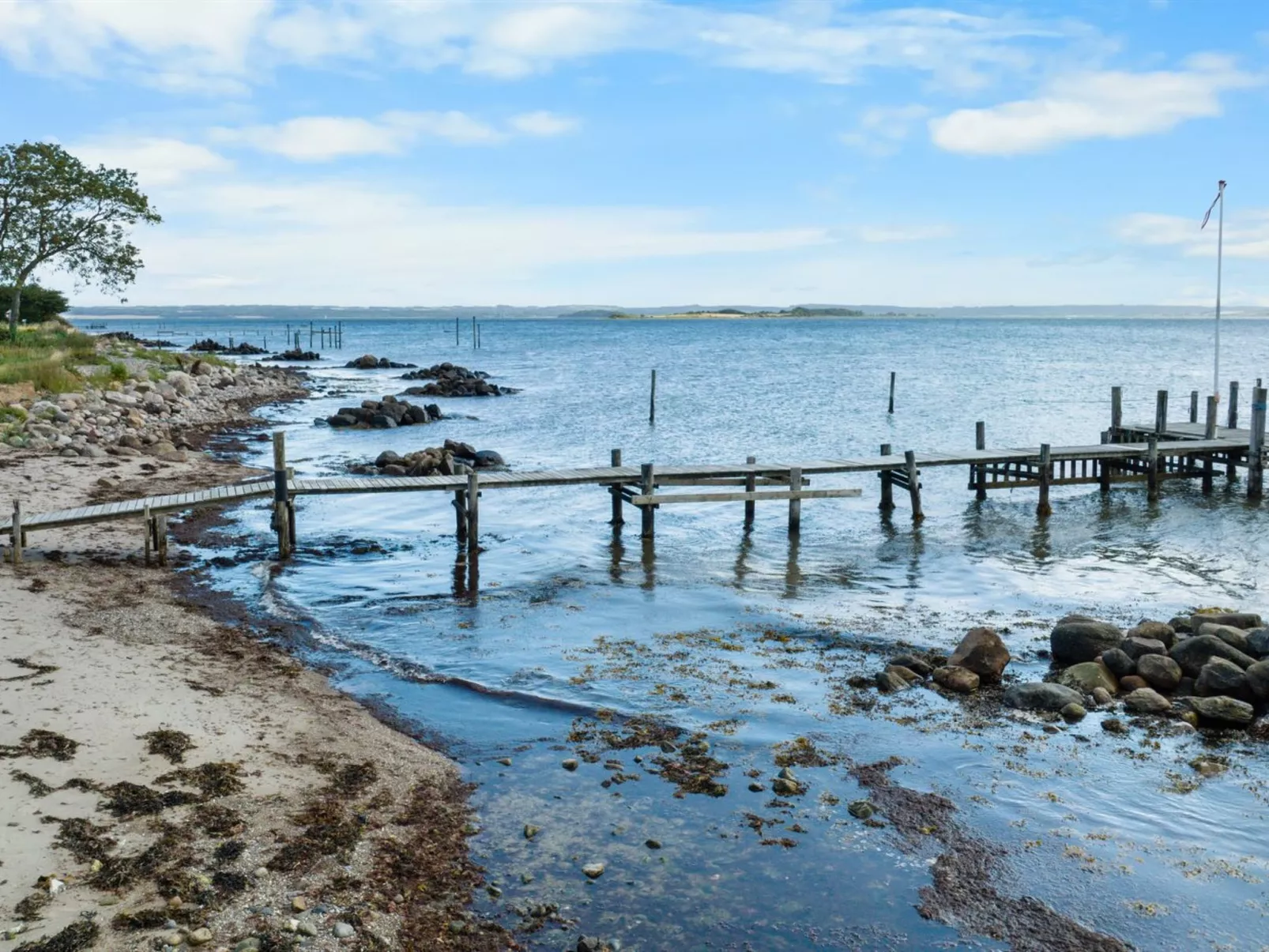 "Dorathea" - 360m from the sea