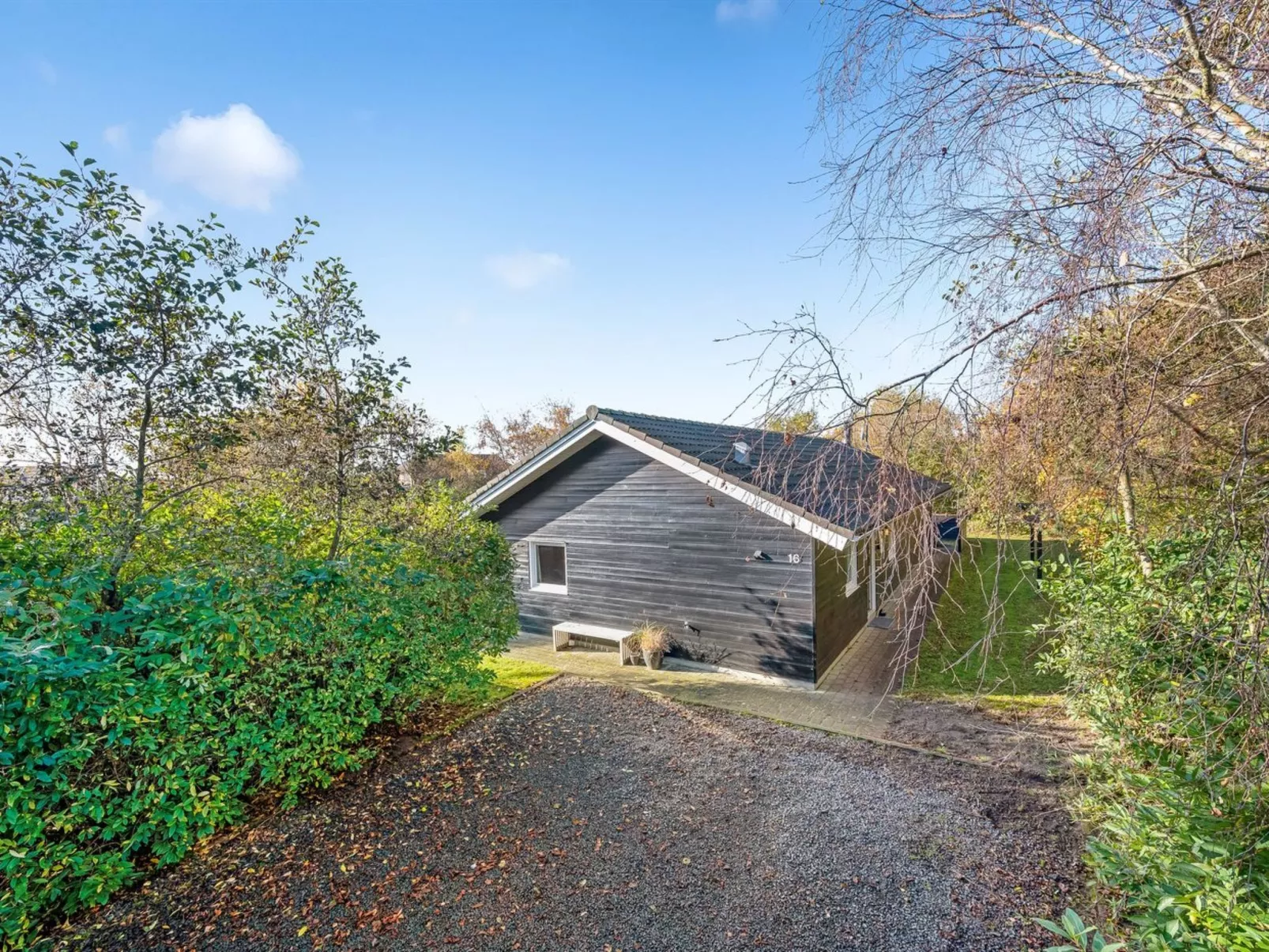 "Efka" - 600m to the fjord