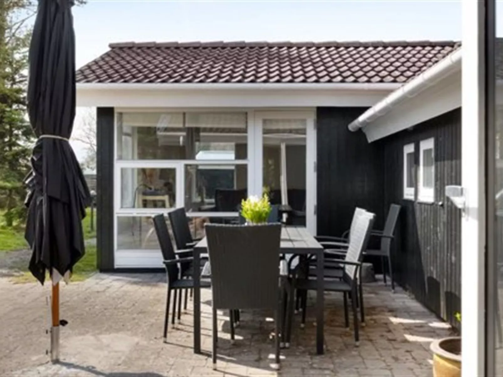 "Sissie" - 400m from the sea