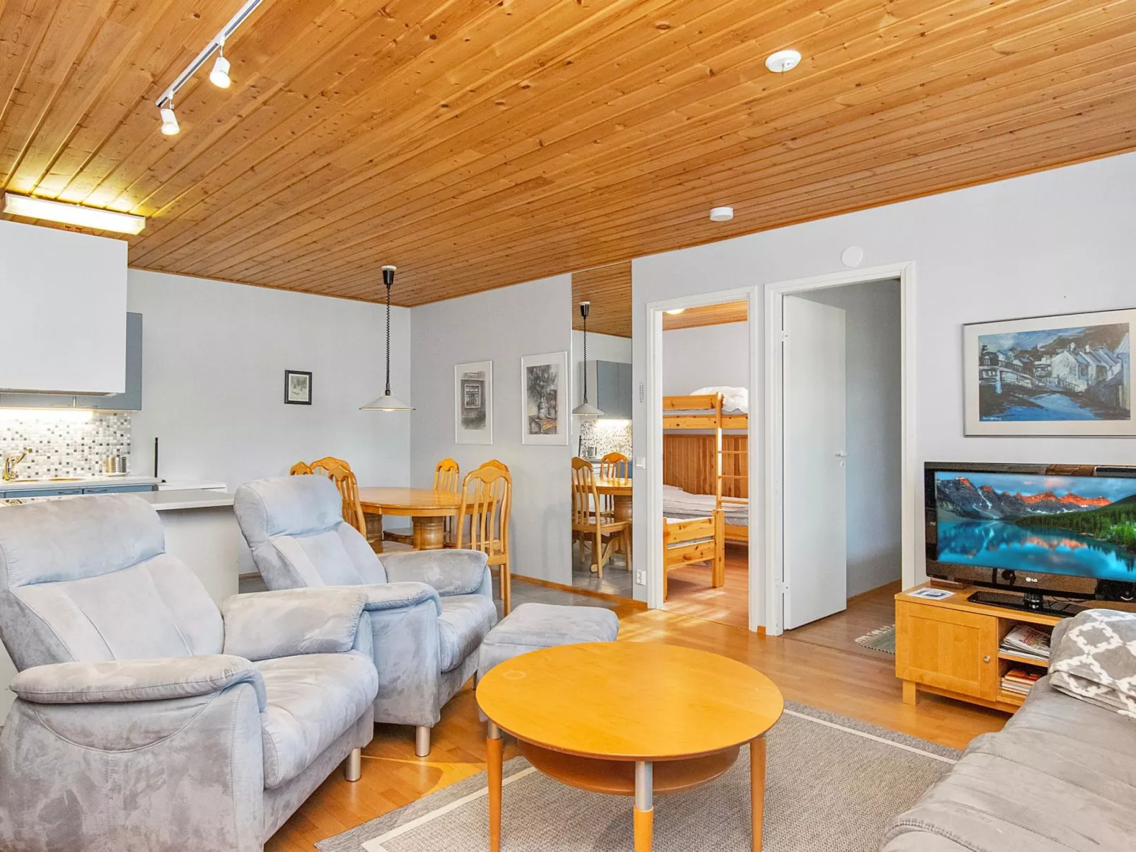 Saariseläntie 8 b 1 vaeltaja