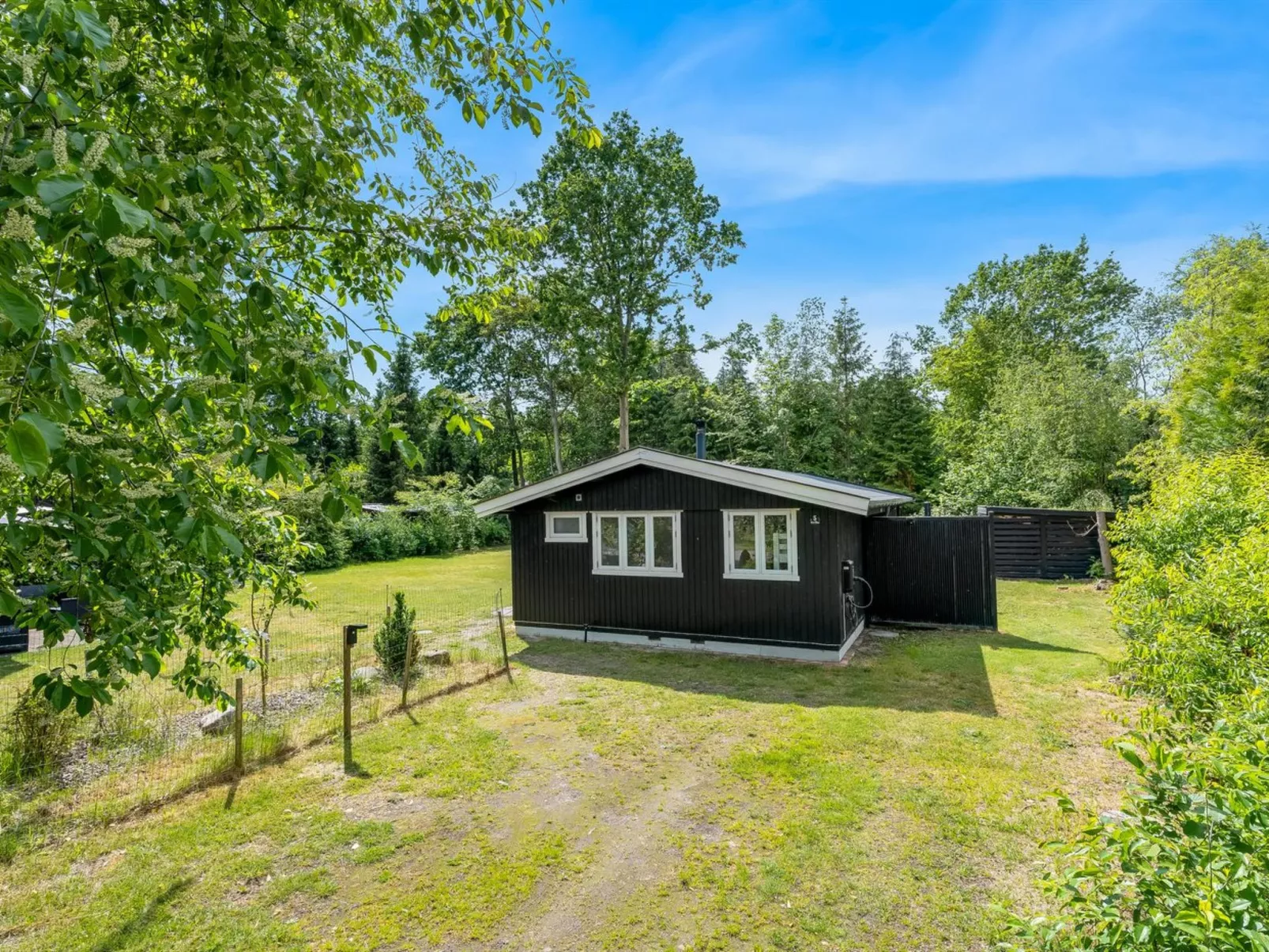 "Aija" - 175m from the sea