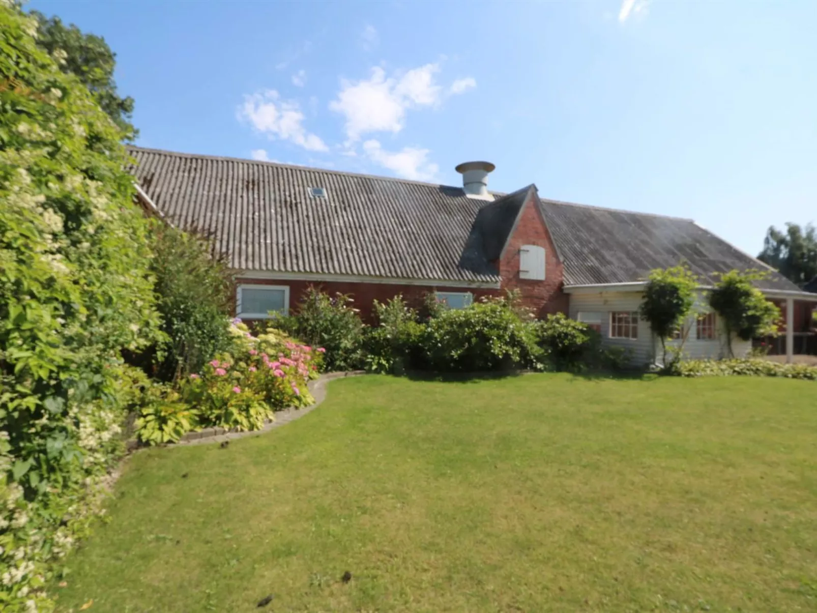 "Brigitte" - 1.3km to the fjord-Buiten