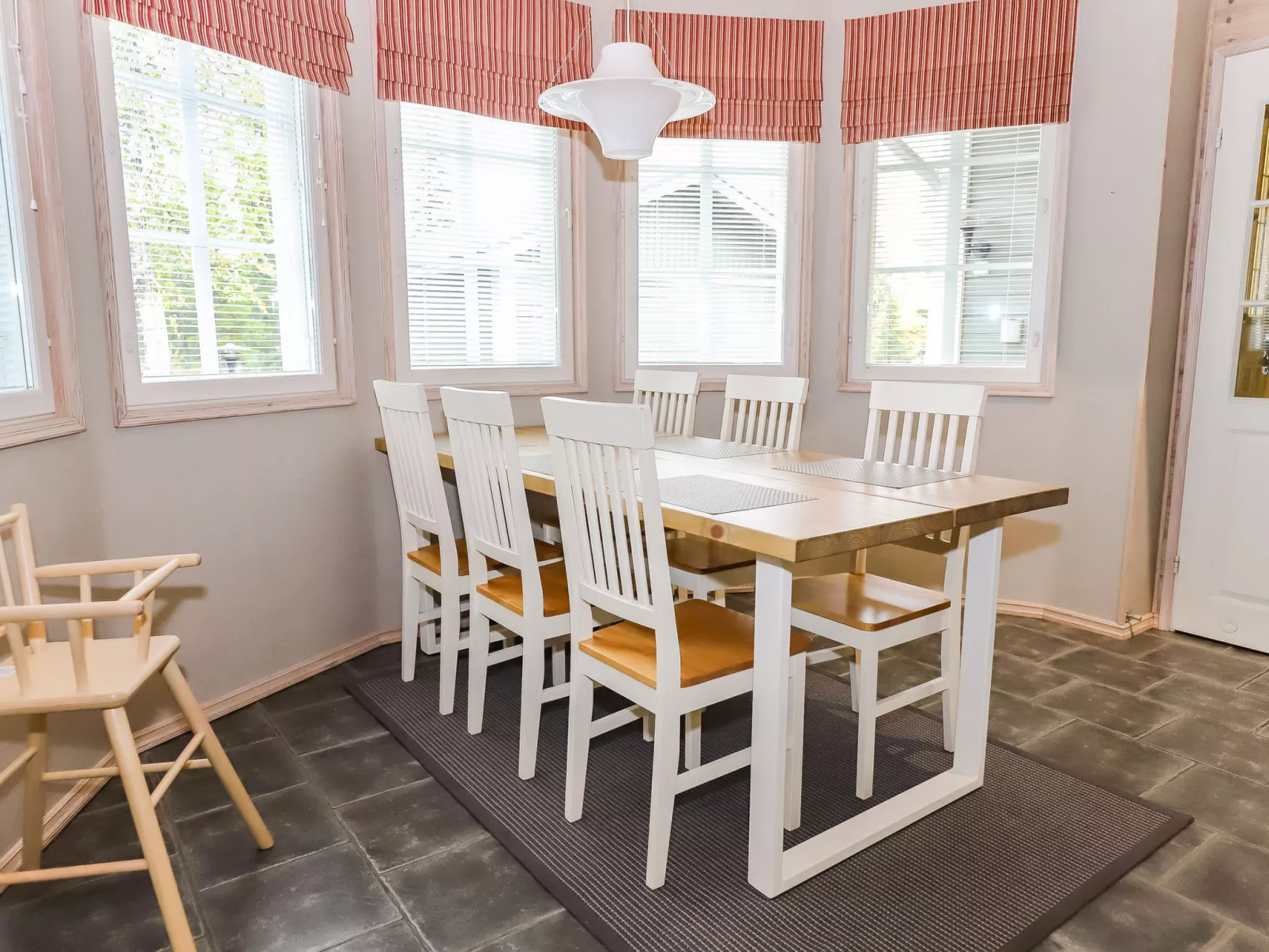 Rukan taikavuosselin helmi 8 a