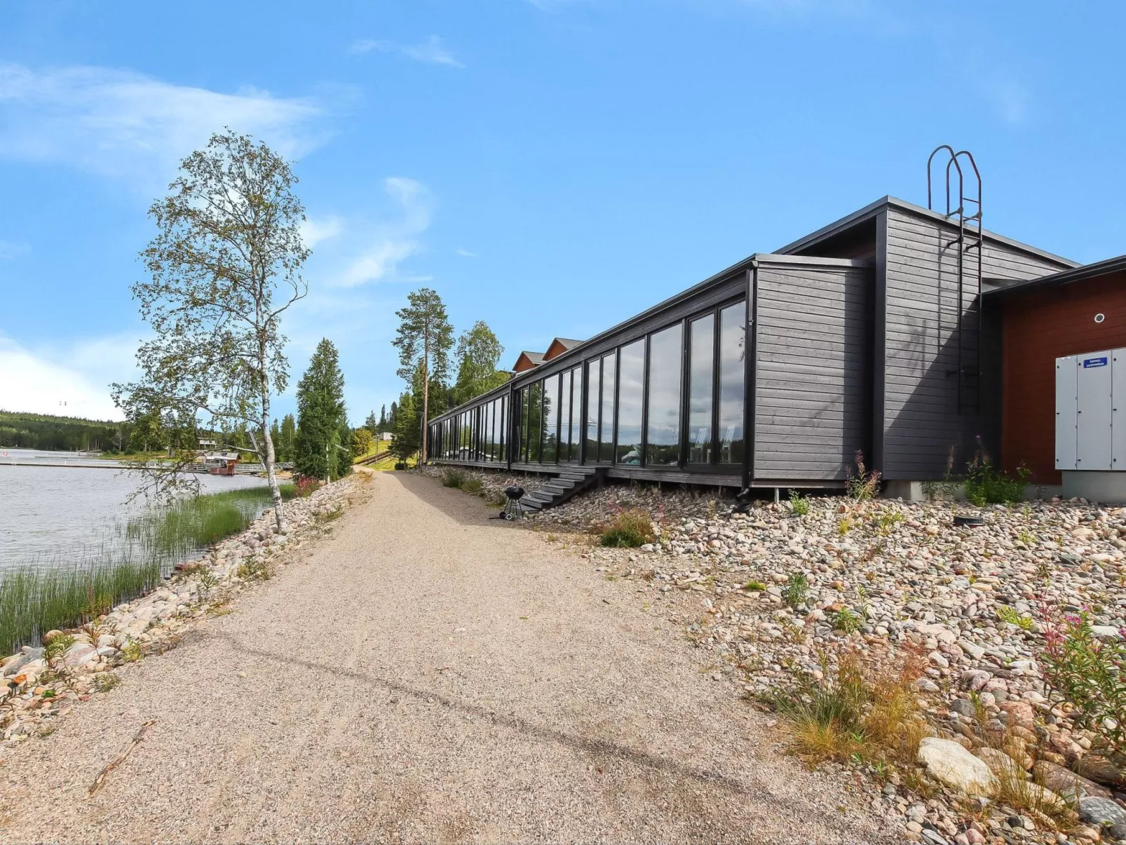 Sun&skivillas 5. (3mh)