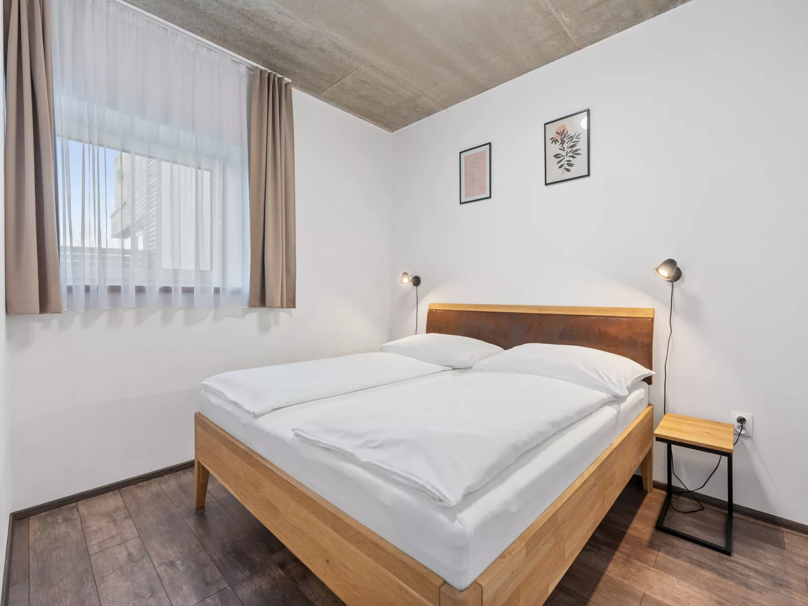 Lakeview Luxury Lodge & Garden