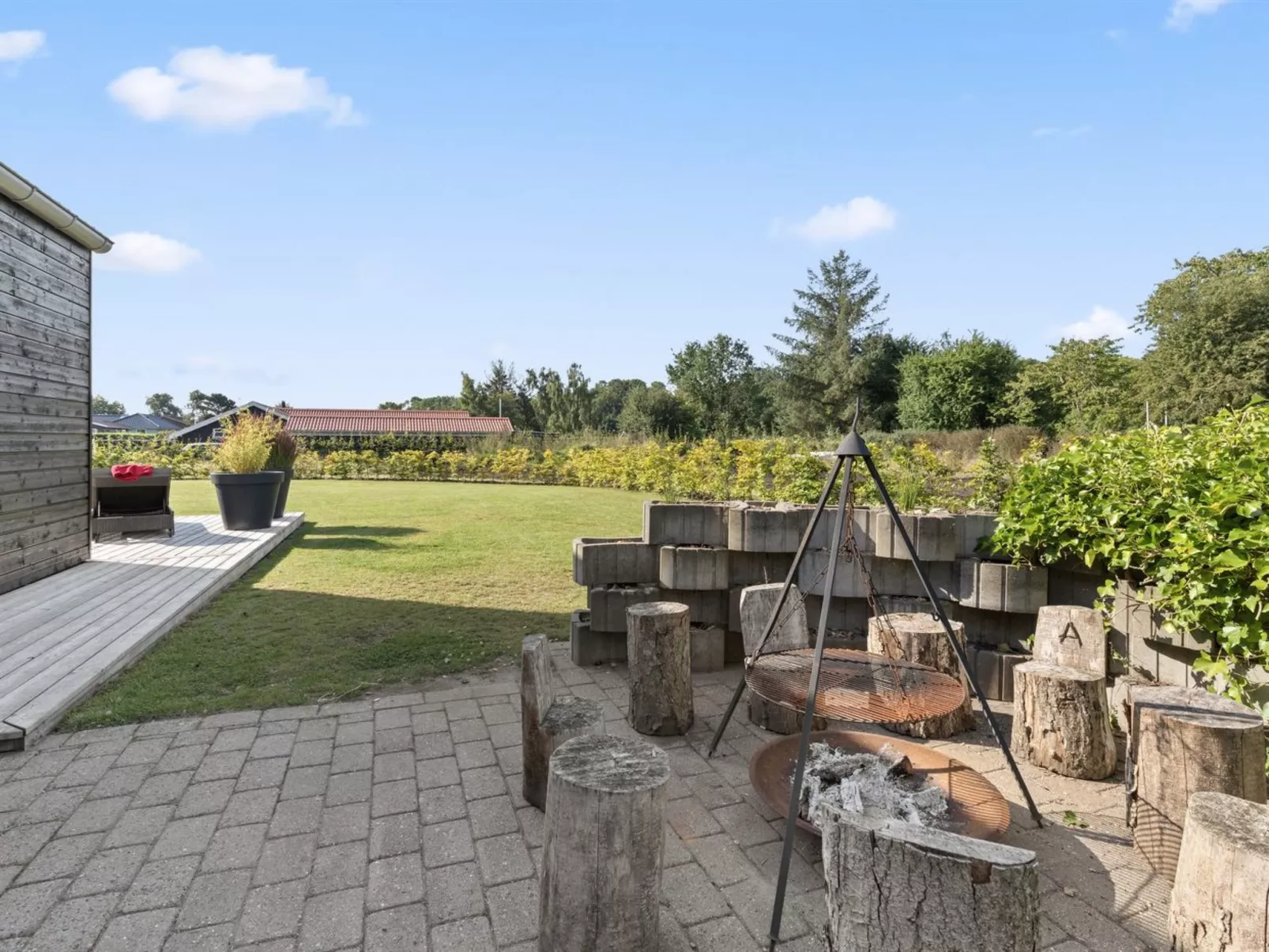 "Harri" - 400m from the sea