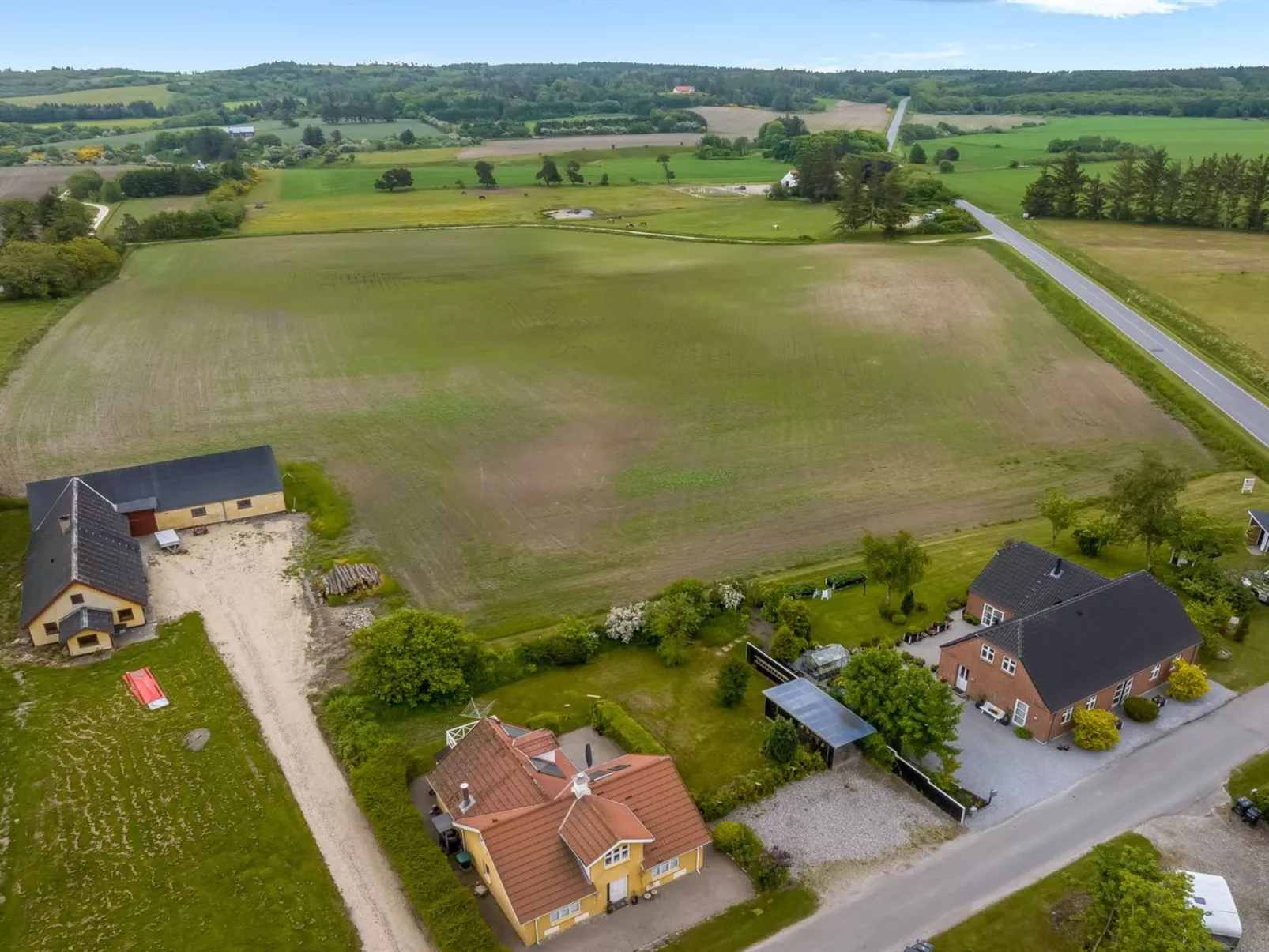 "Elza" - 2.5km from the sea