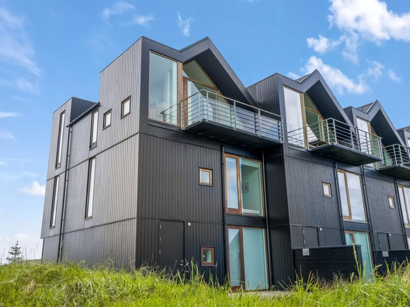 "Anita" - 575m from the sea