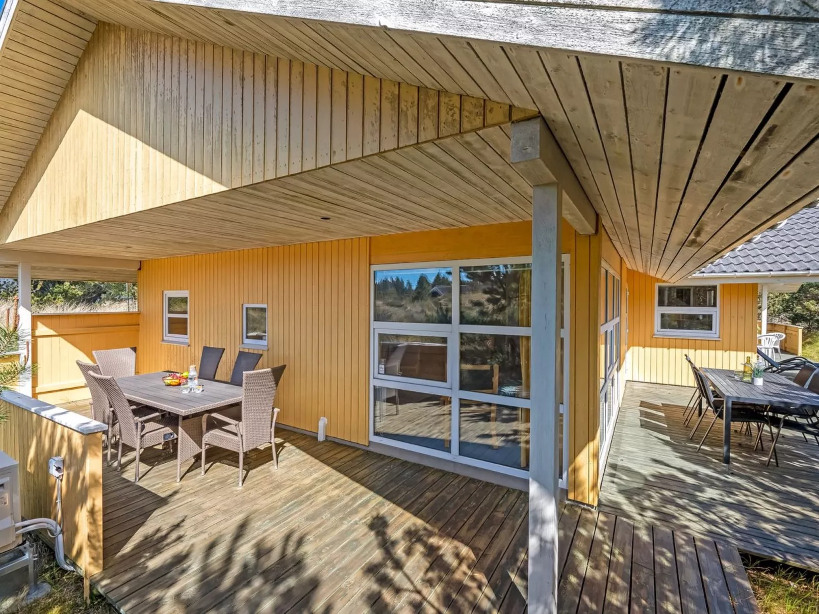 "Jeip" - 2.1km from the sea