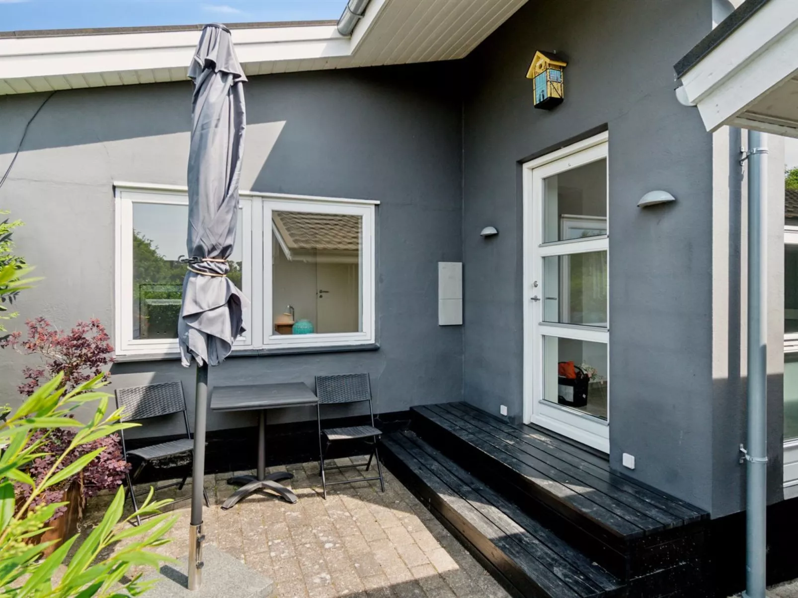 "Dreng" - 250m from the sea