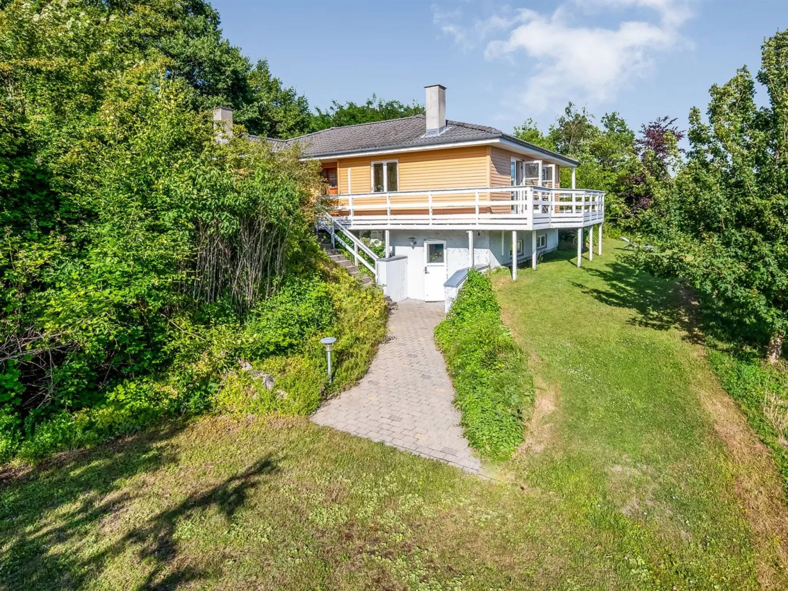 "Albert" - 300m from the sea