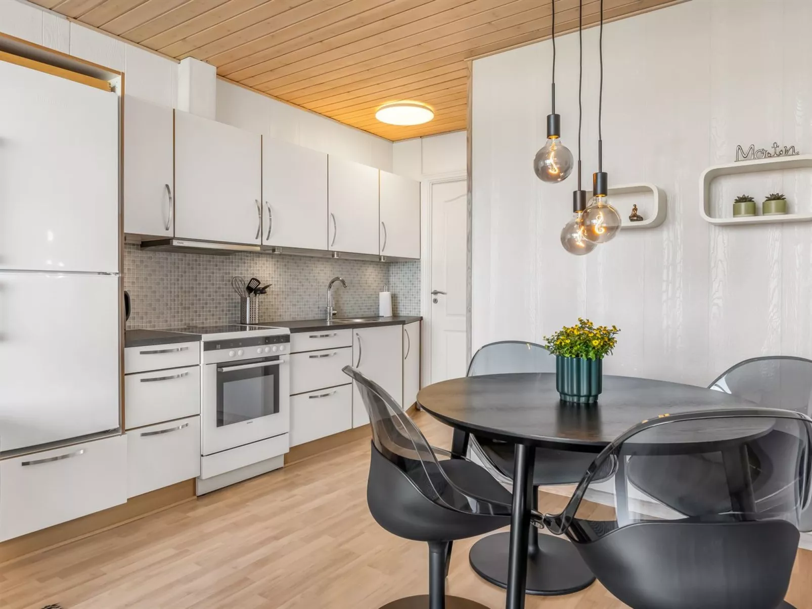 "Kjera" - 2.4km from the sea