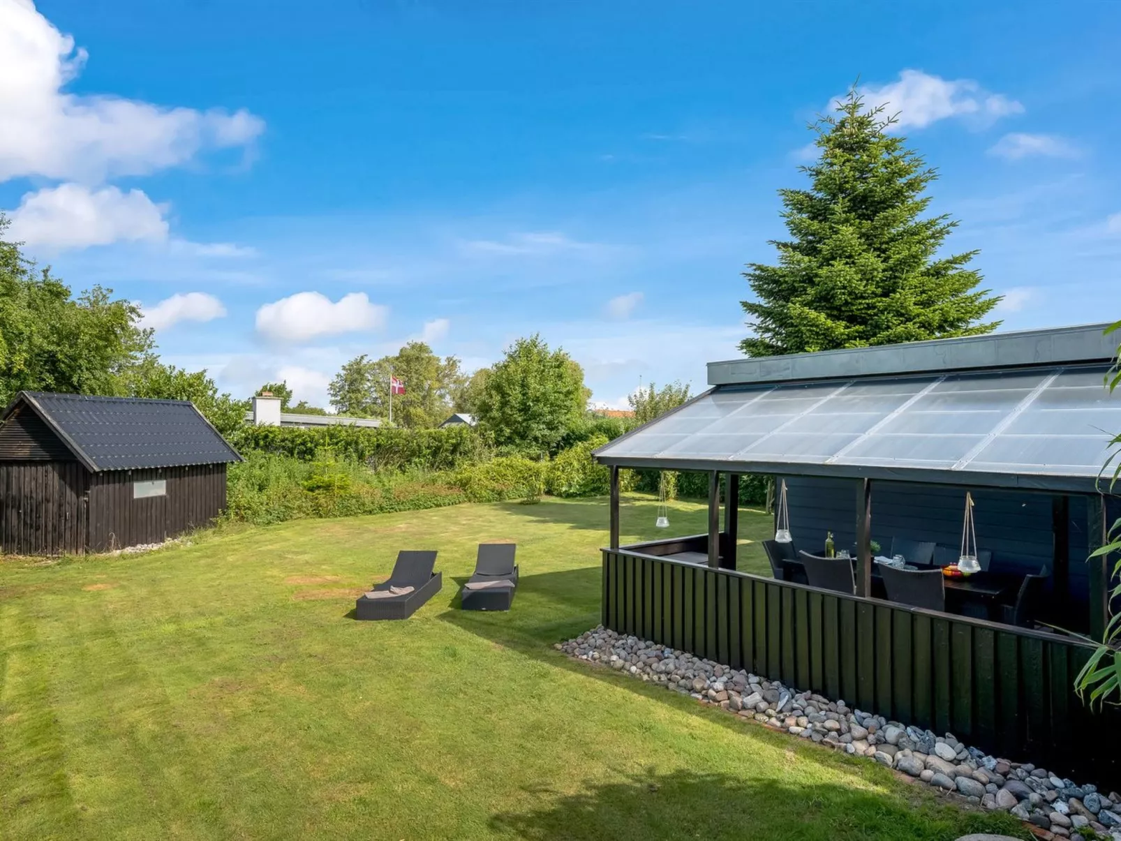 "Nicklas" - 250m from the sea