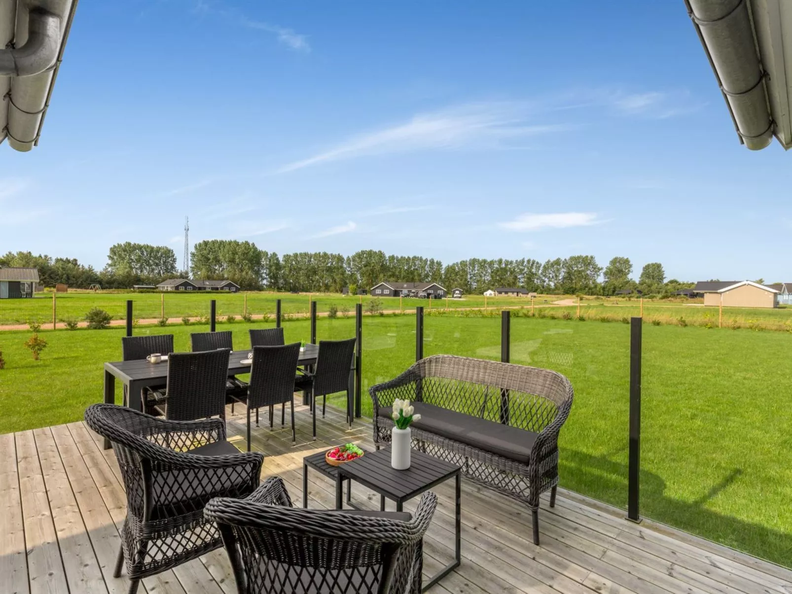 "Hellevi" - 900m from the sea