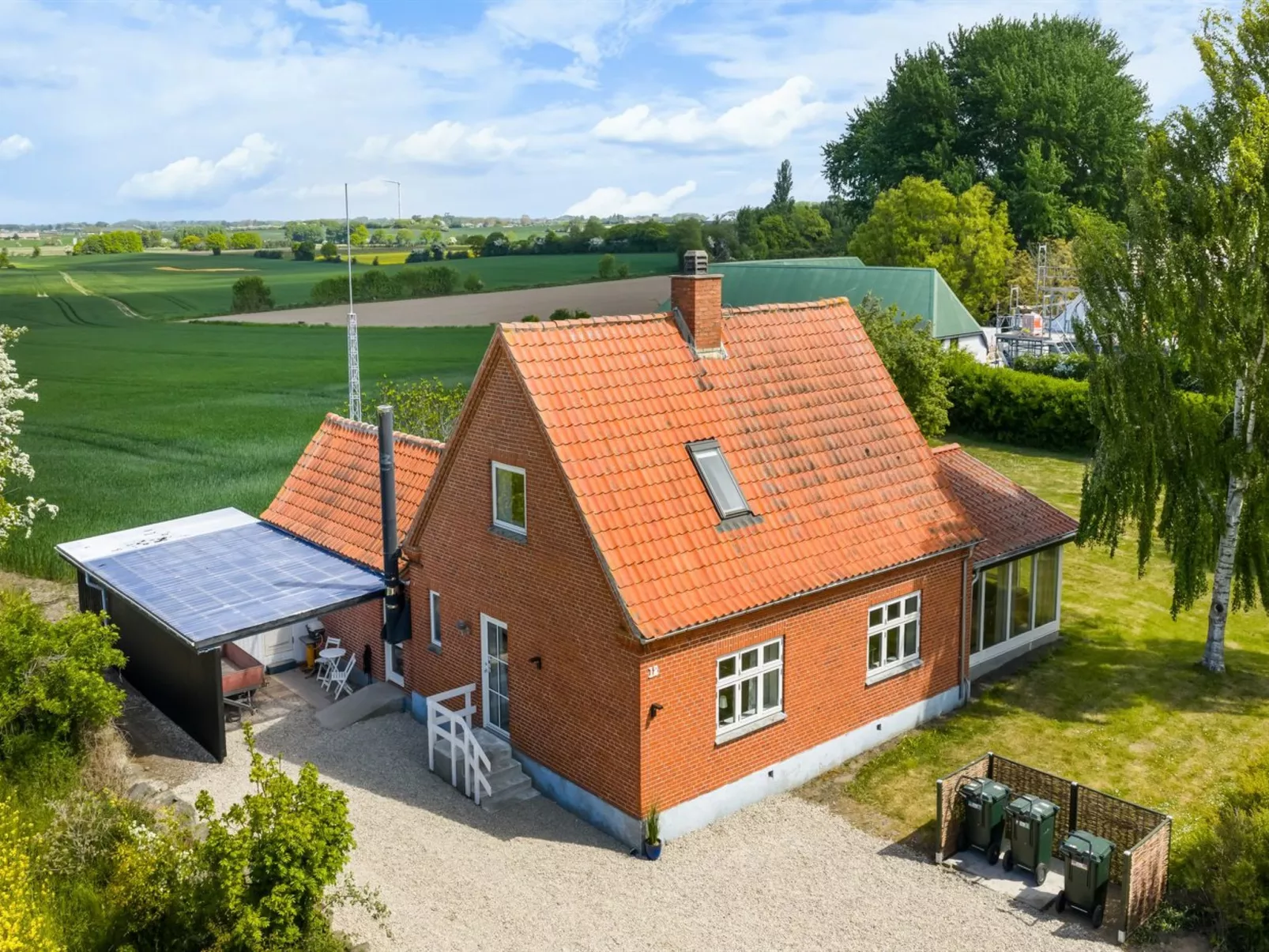 "Alisa" - 2.5km from the sea