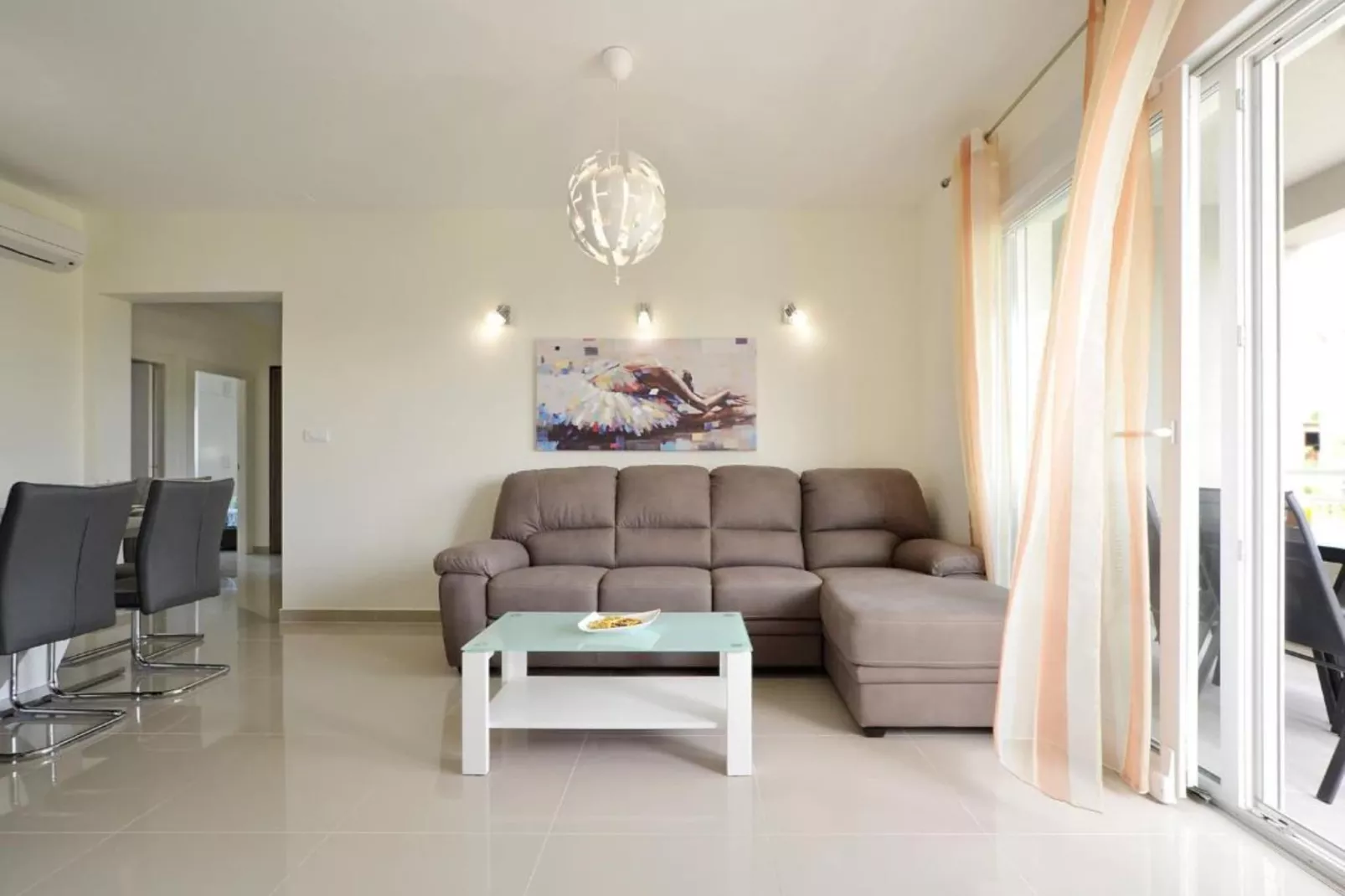 Apartment Sunshine Trogir - Three Bedroom Apartment with Balcony