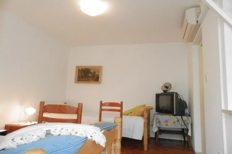 Villa Hortenzia -  One-Bedroom Apartment with Terrace-1 - (A)