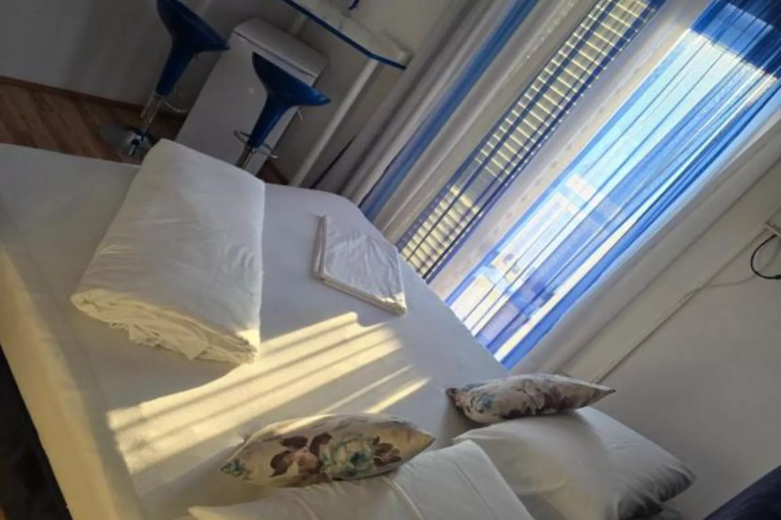 Peaceful Apartments With Style - Classsic Two Bedroom Apartment