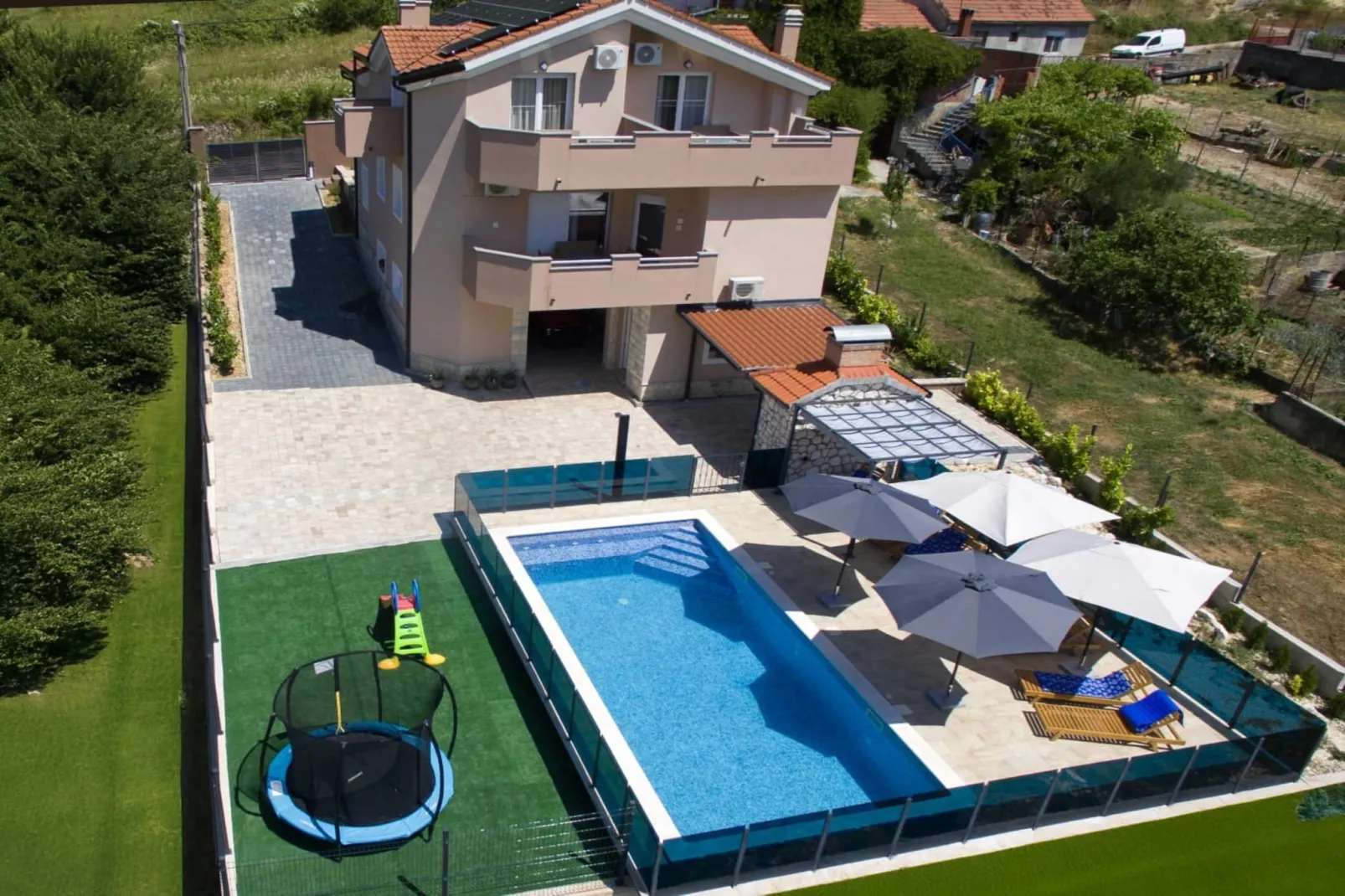 Holiday Home Marana - Five Bedroom Holiday Home