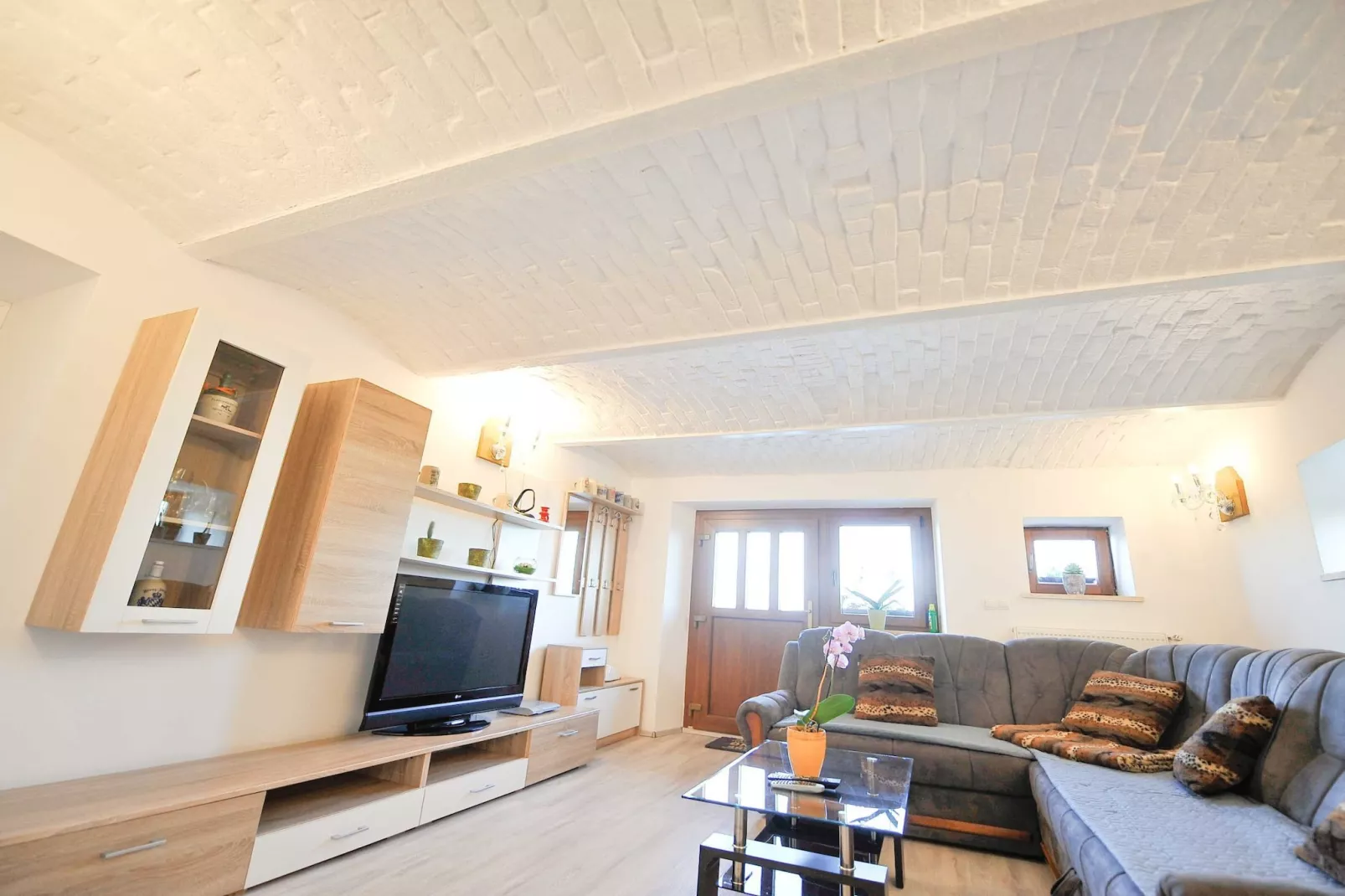 Relax and Rustic Apartments with Terrace - Classic One Bedroom Apartment with Terrace (owner Silvester)