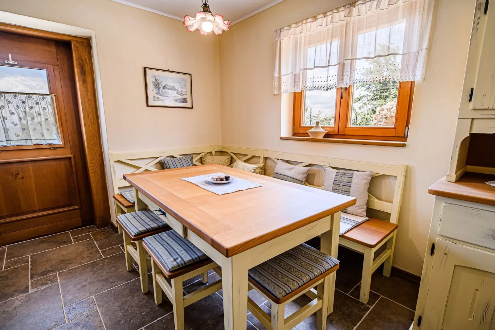 Hidden Authentic Haven Apartments - One Bedroom Apartment with Terrace