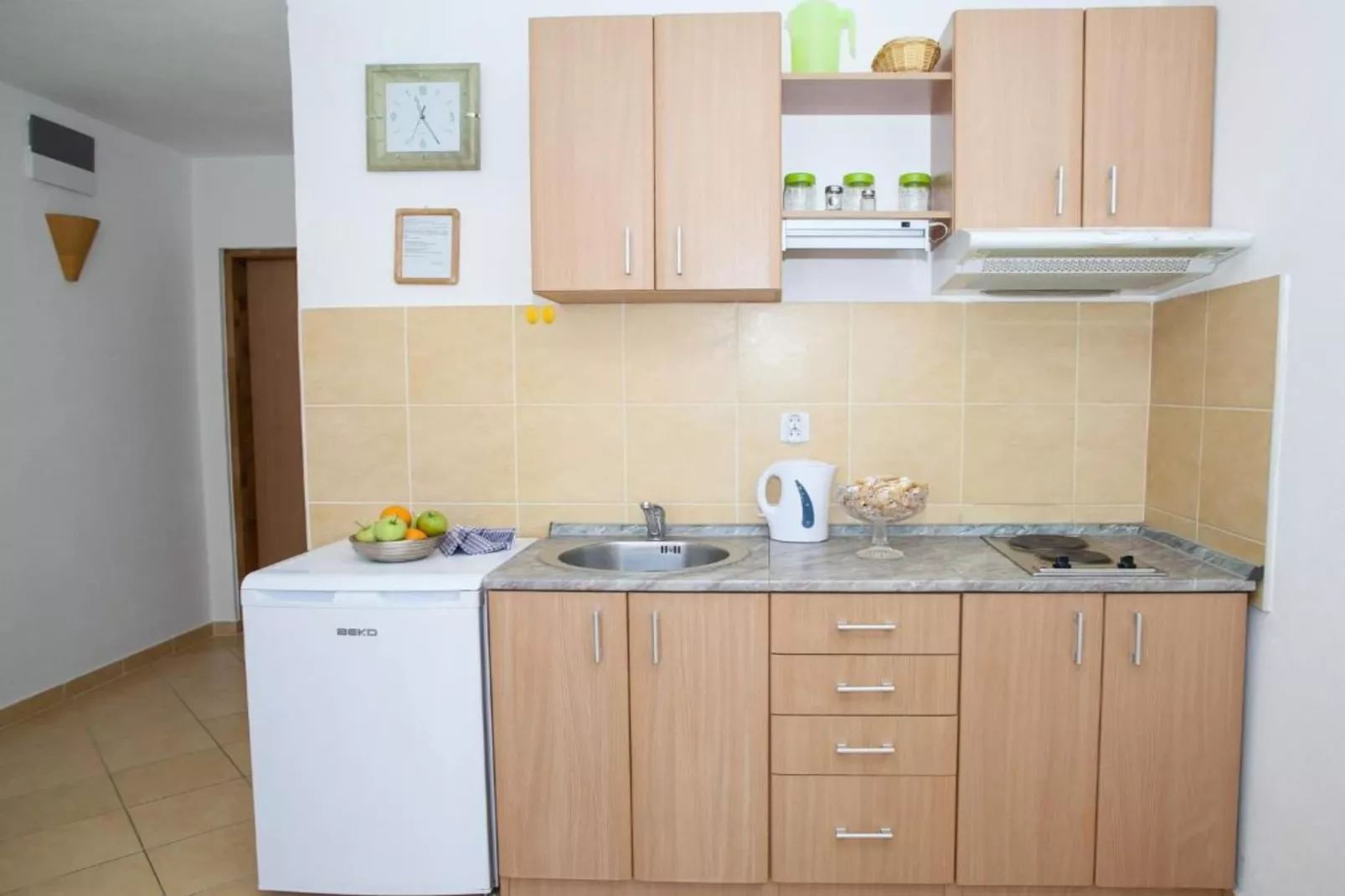 Charming Seaside Escape in Kotor - One Bedroom Apartment with Sea View 1