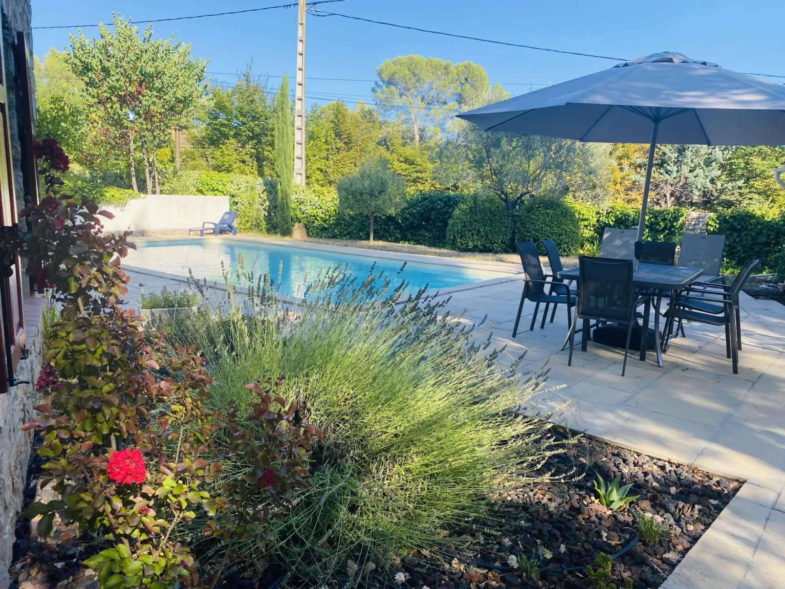 Les Pierres Fleuries