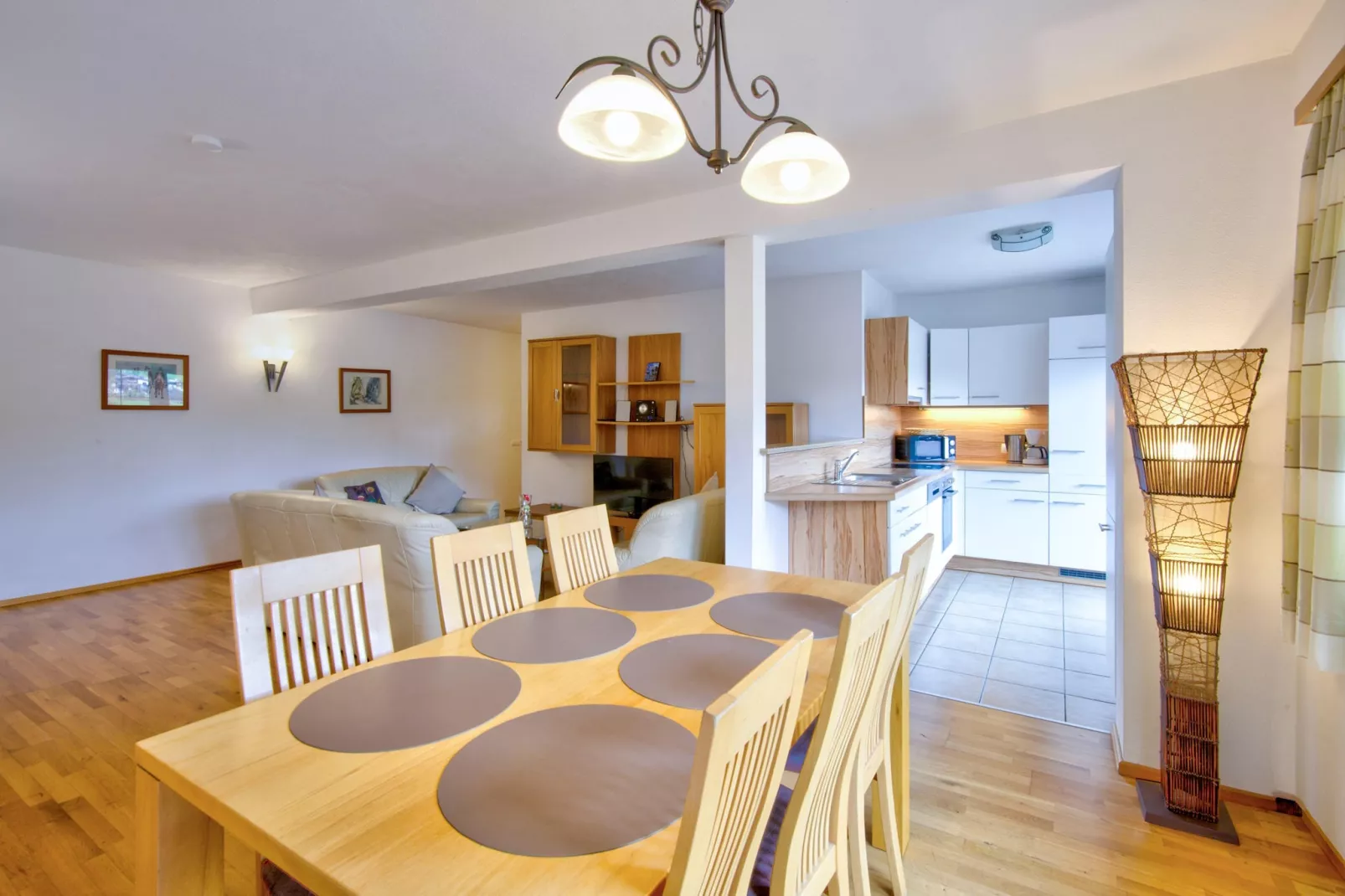 Vicky Apartment Top 8