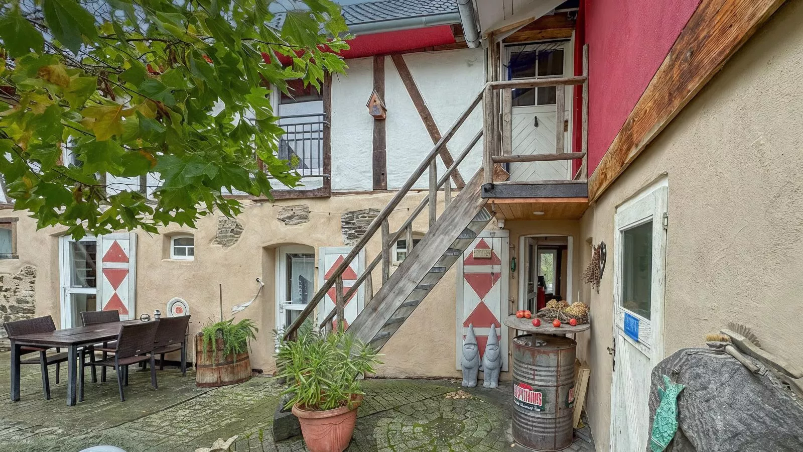 Harreshof-Buitenkant zomer