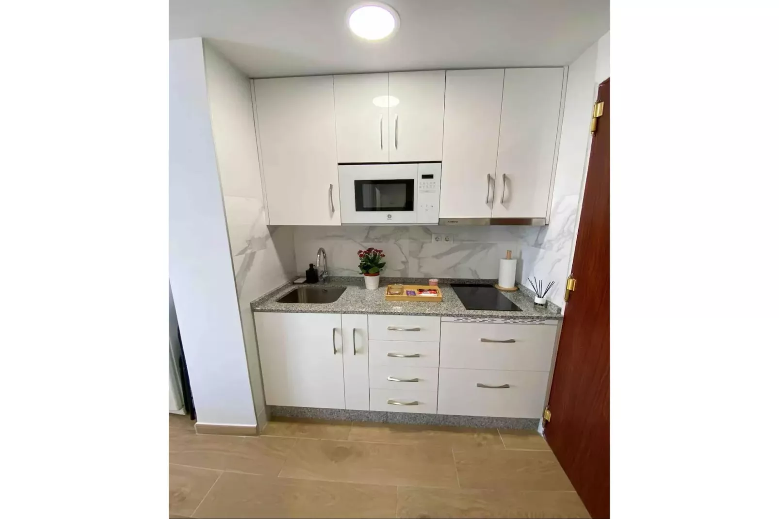 CT 397 - Faro's Beach Studio - Mijas Costa