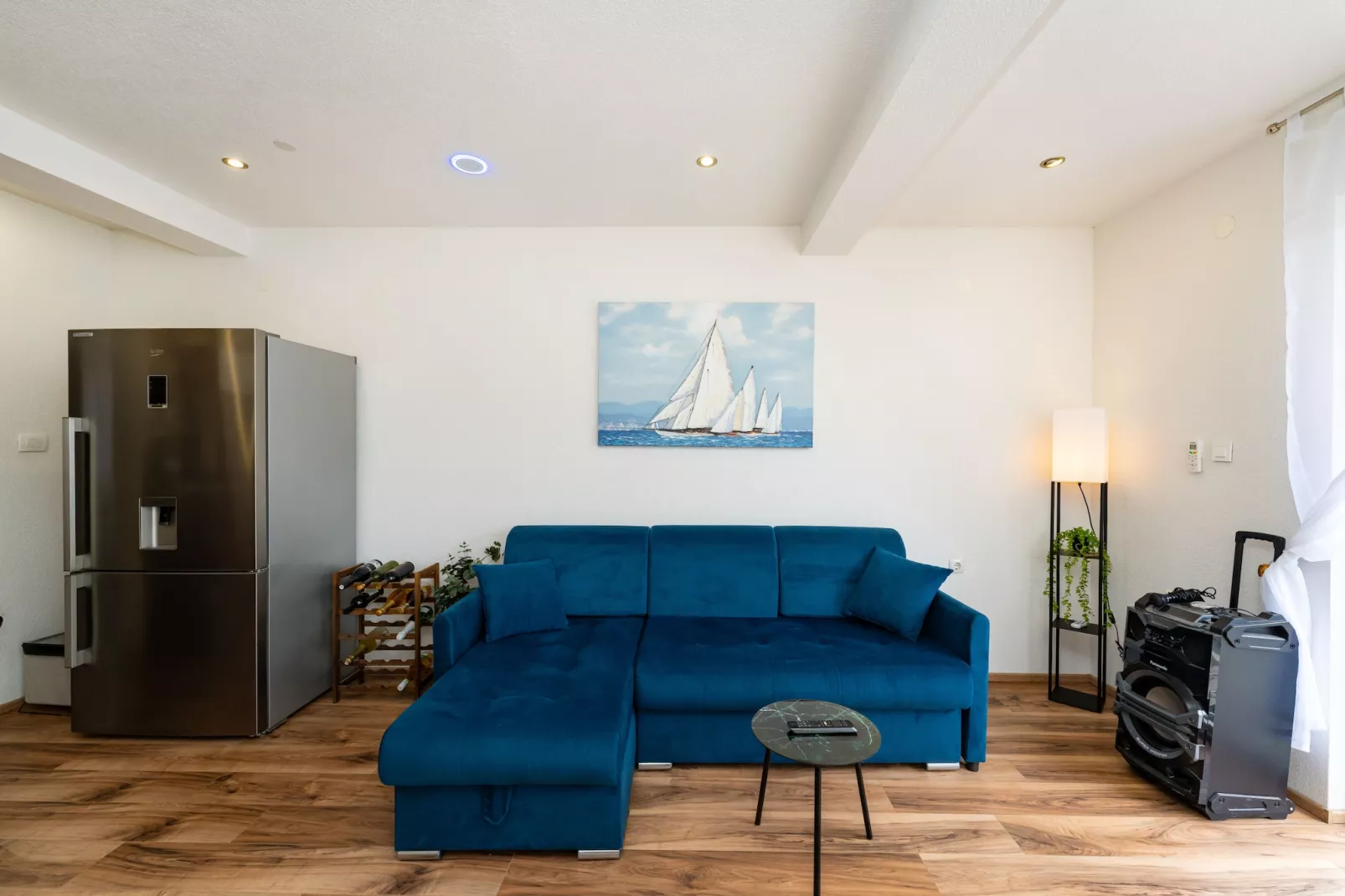 Apartment Nikita with private pool