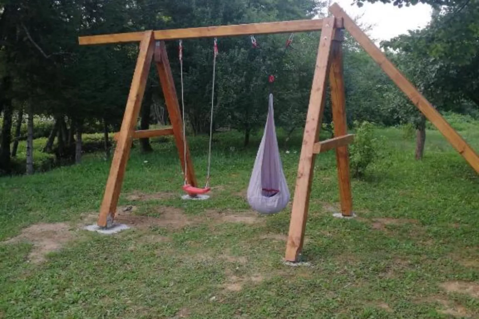 Lička Vodenica Rustical Oasis - Five Bedroom Apartment  with Garden View