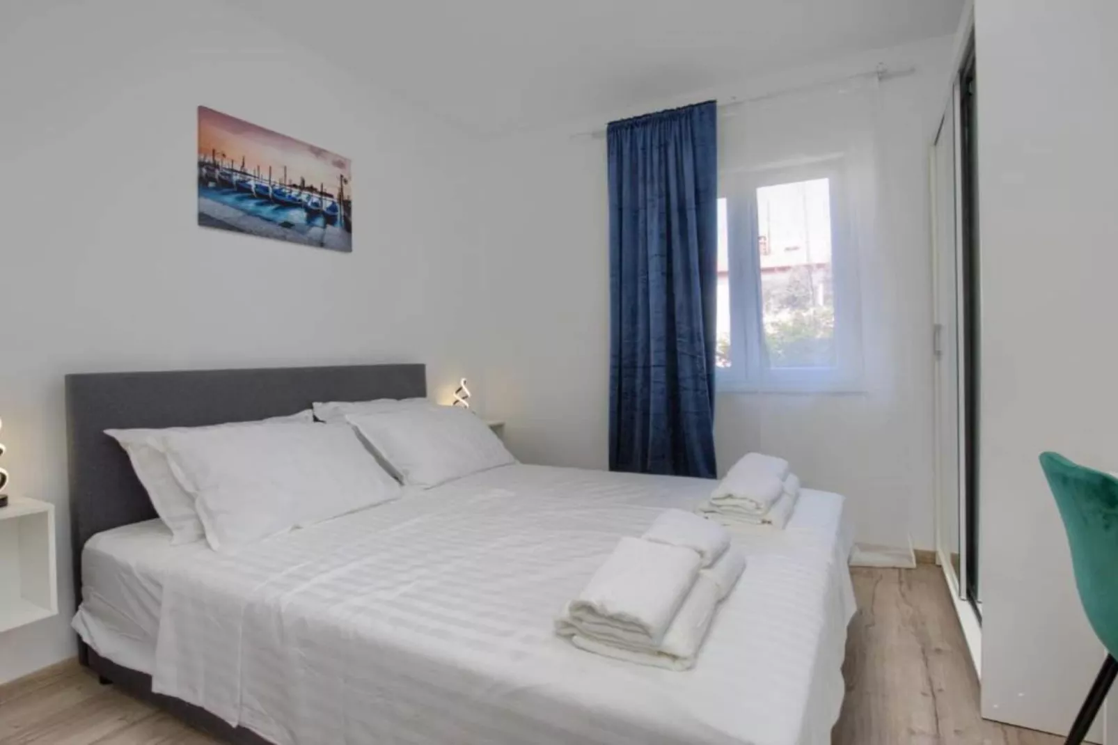 Apartments Mons - Two Bedroom Apartment With Terrace (A2)