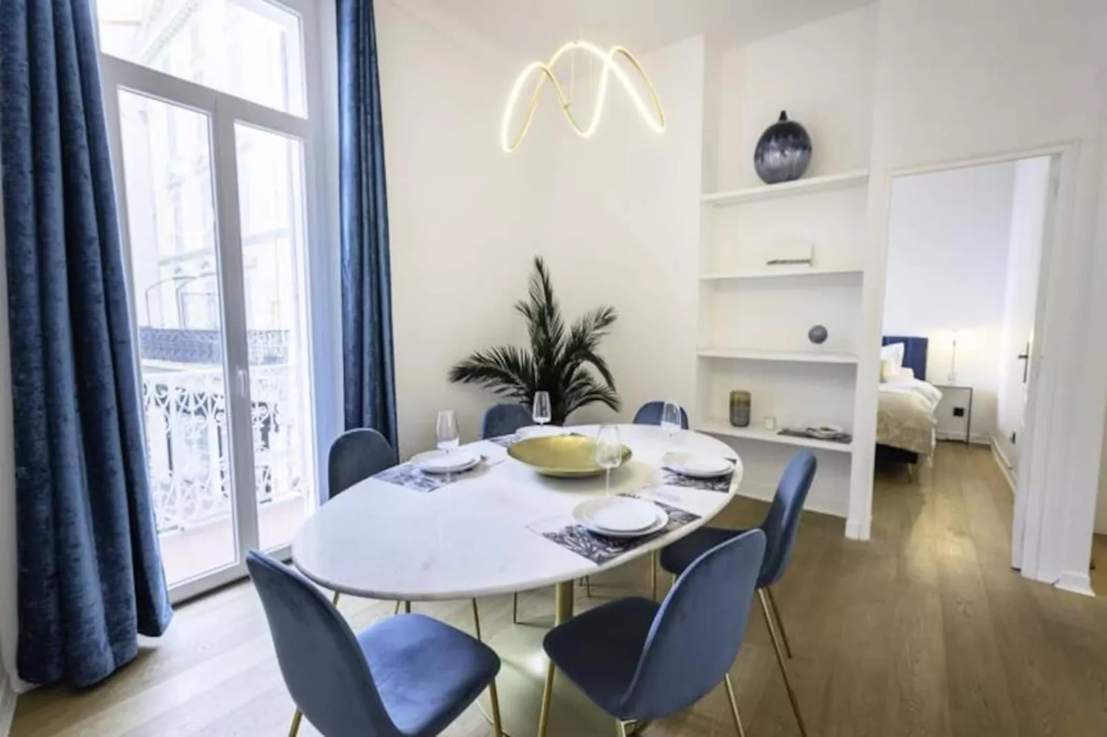 Résidence 3p Moderne Avec Terrasse En Plein Coeur De Cannes