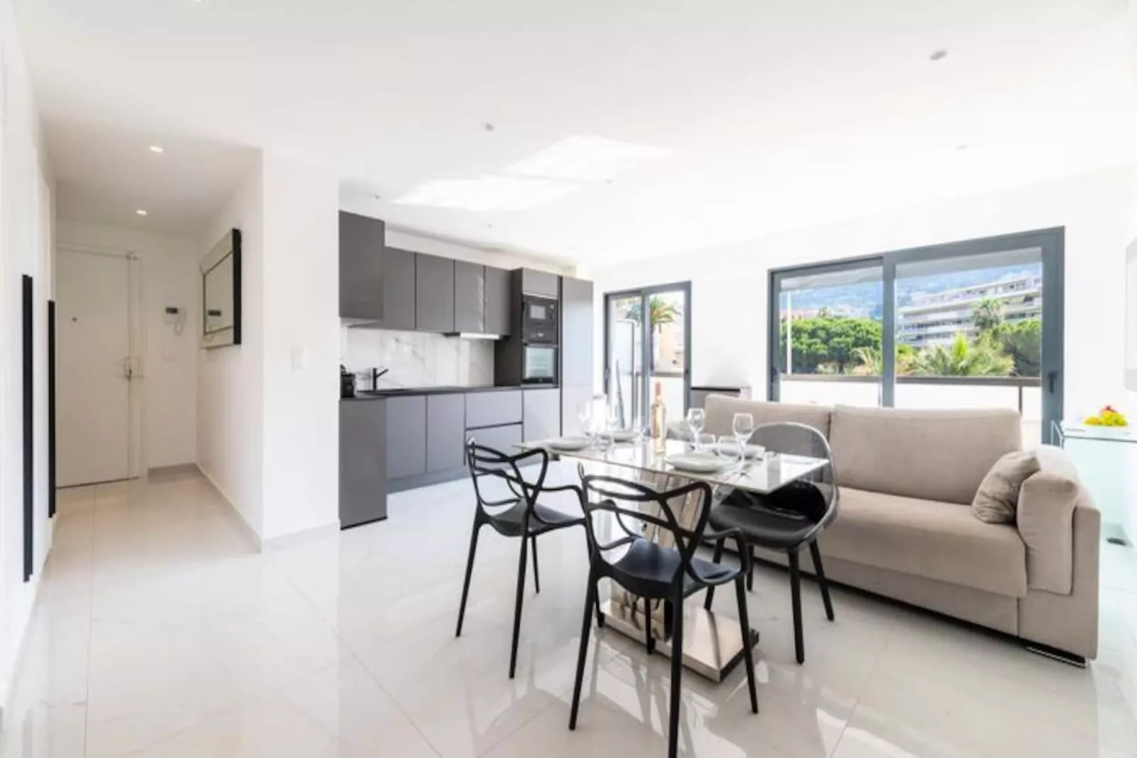 Résidence 2p Traversant, Centre Cannes, Rue D&rsquo;antibes