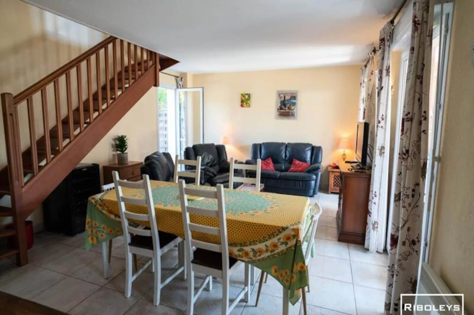 Spacieuse Villa Au C&oelig;ur Du Golf De B&eacute;ziers