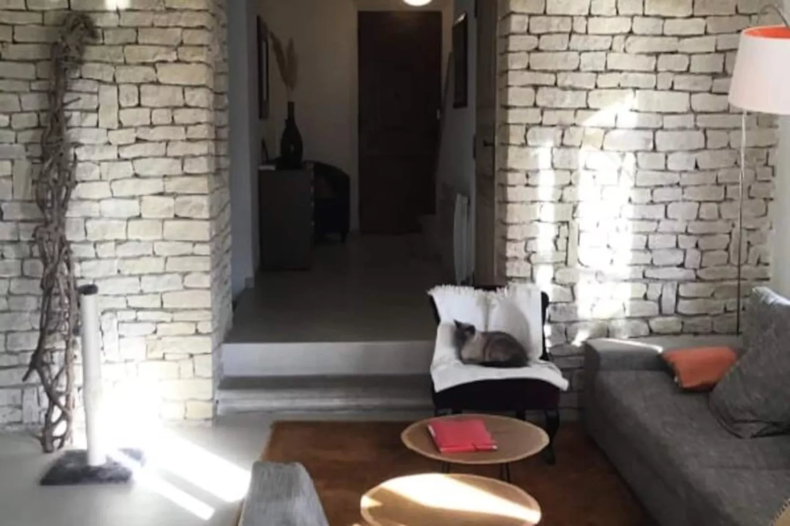 Belle Villa Proven&ccedil;ale Au Calme Avec Piscine