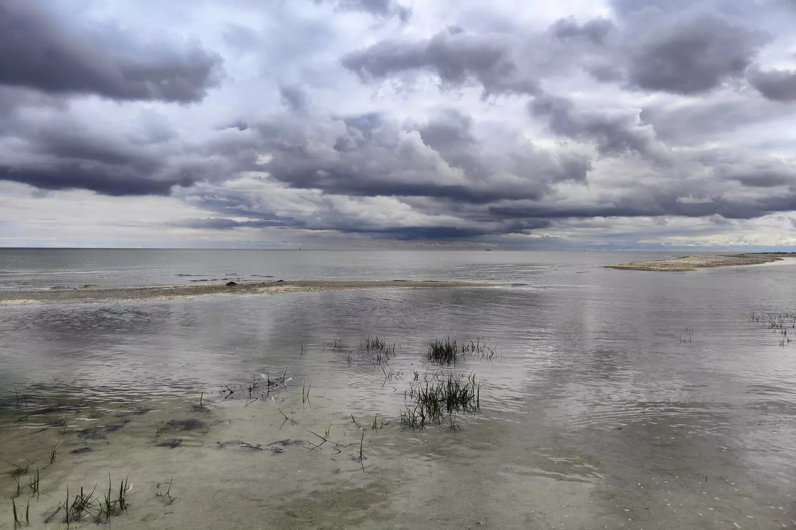 Kustsereniteit in Hals-By Traum-Waterzicht