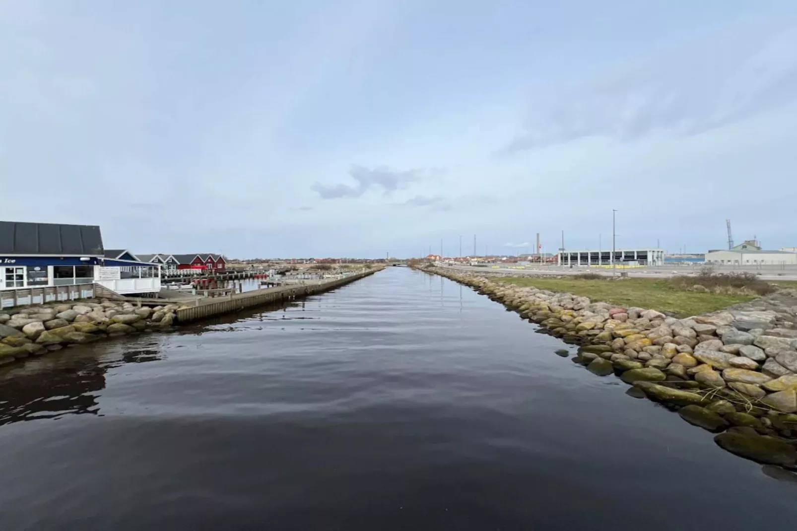 Luxe retraite met zwembad -- By Traum Ferienwohnungen-Waterzicht