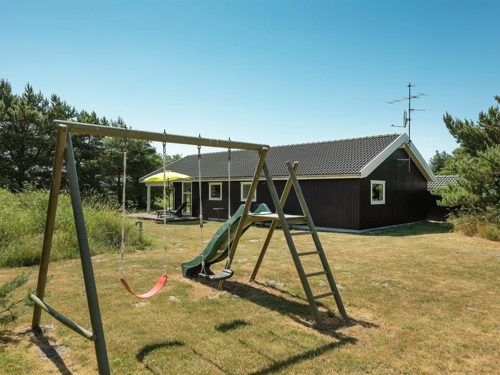 "Aksel" - 150m from the sea