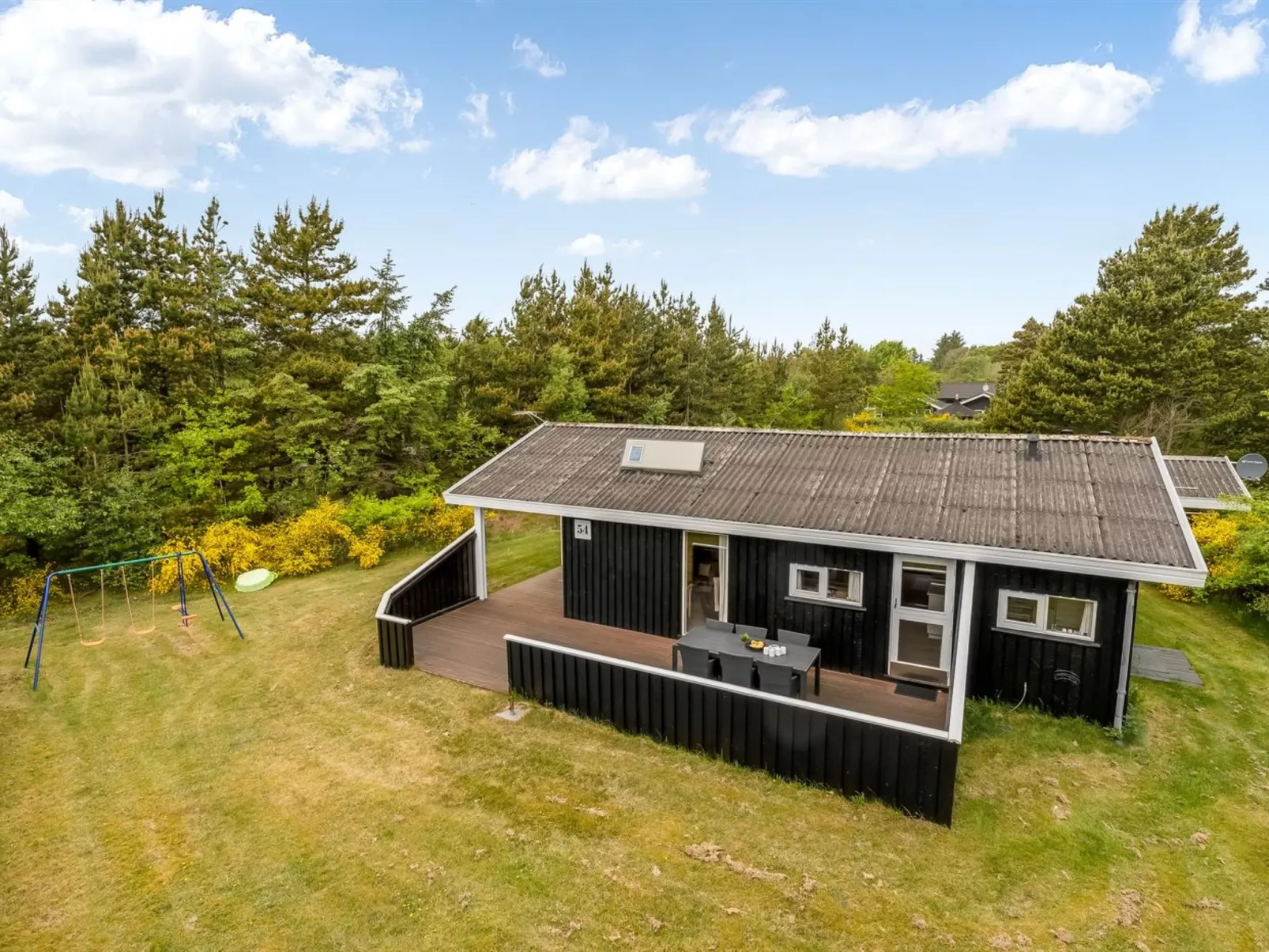 "Vlatko" - 2.9km from the sea