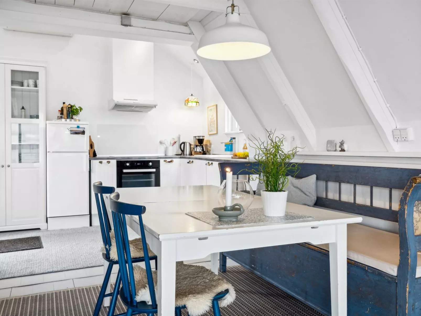 "Fifi" - 10m to the fjord