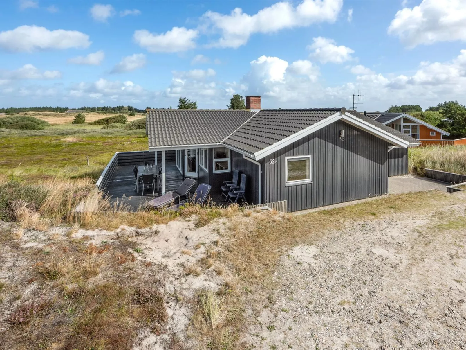 "Electra" - 500m to the fjord